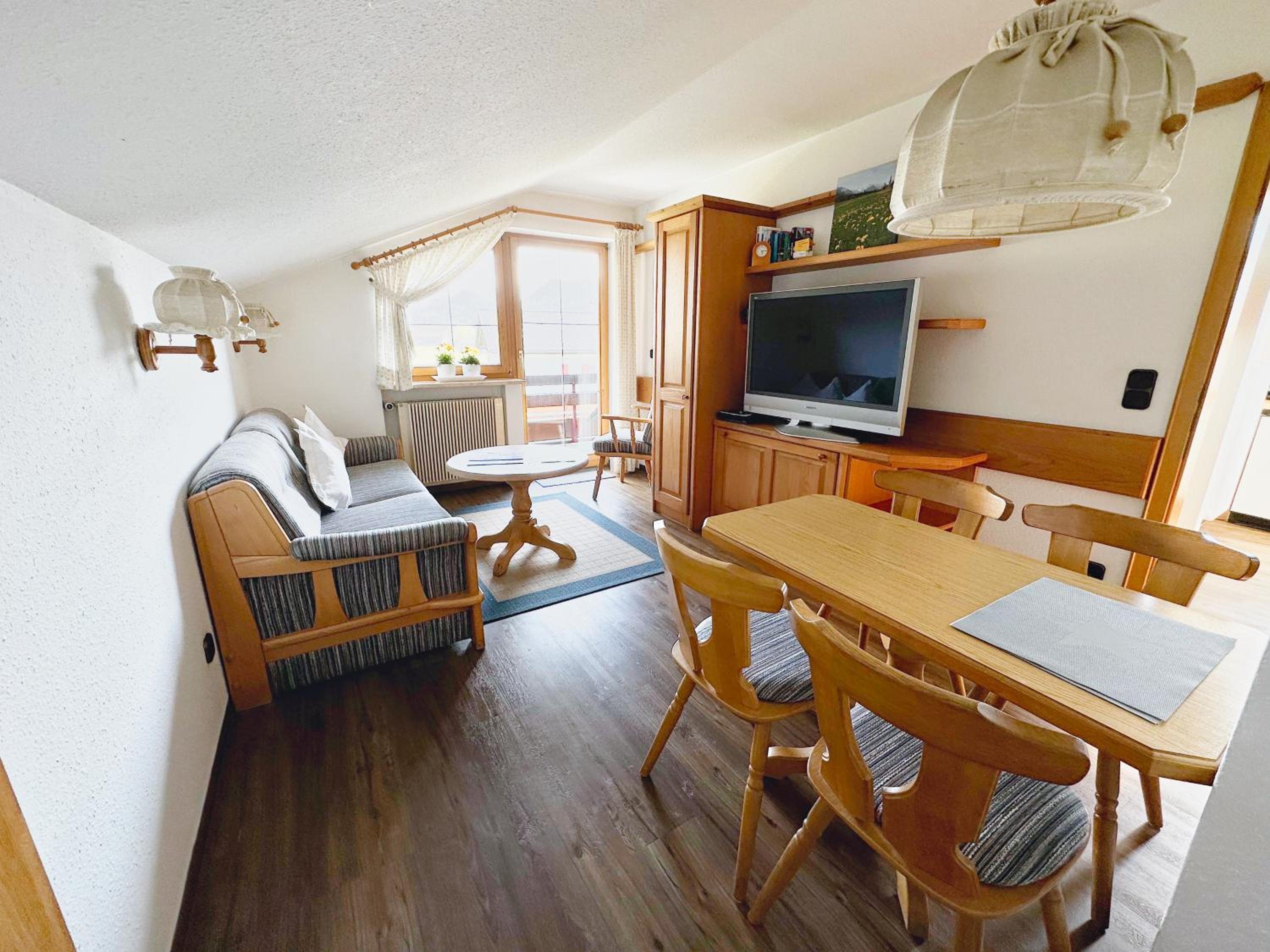 Apartment with Mountain View photo 1