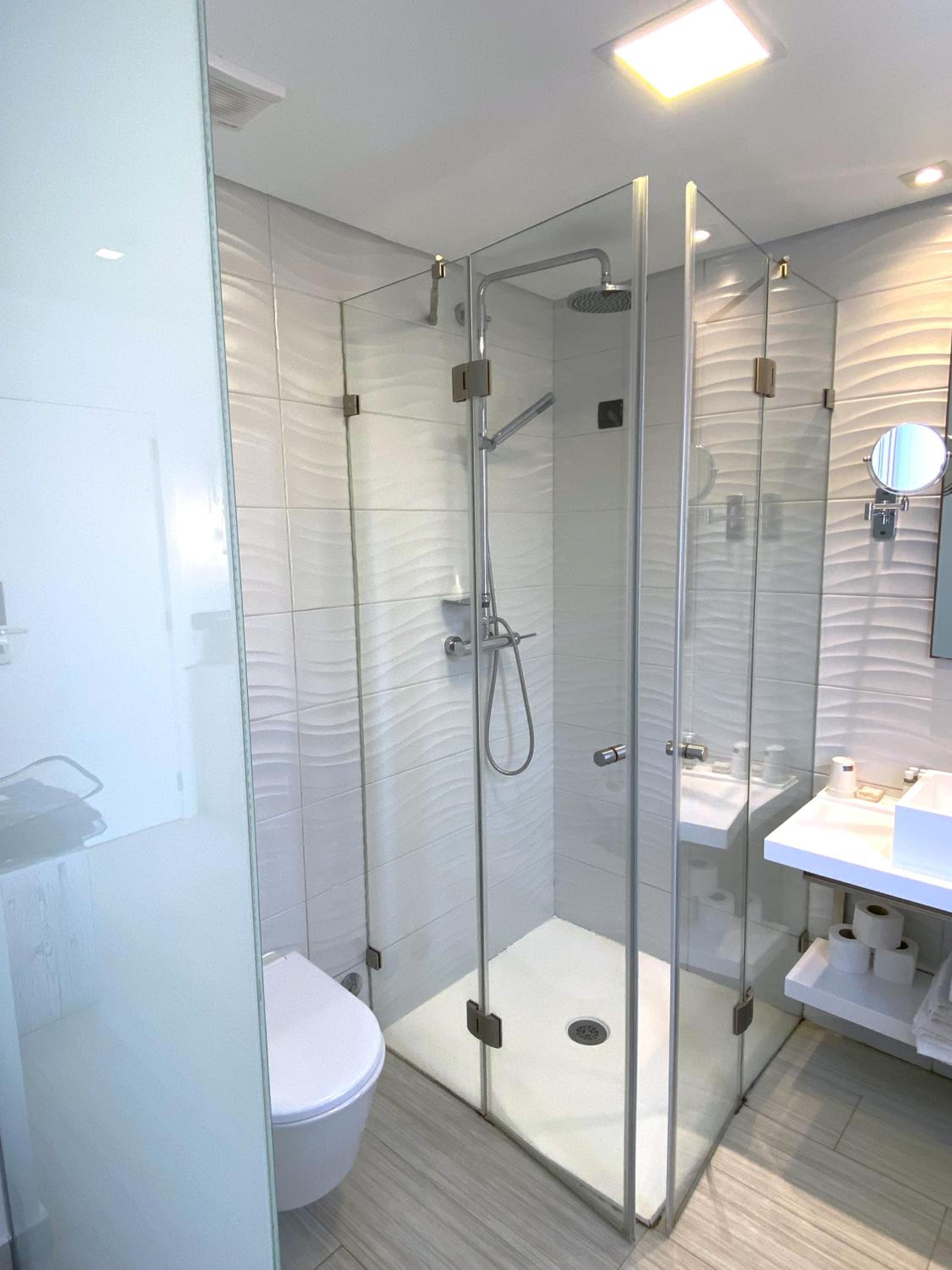 Double Room - Photo 10