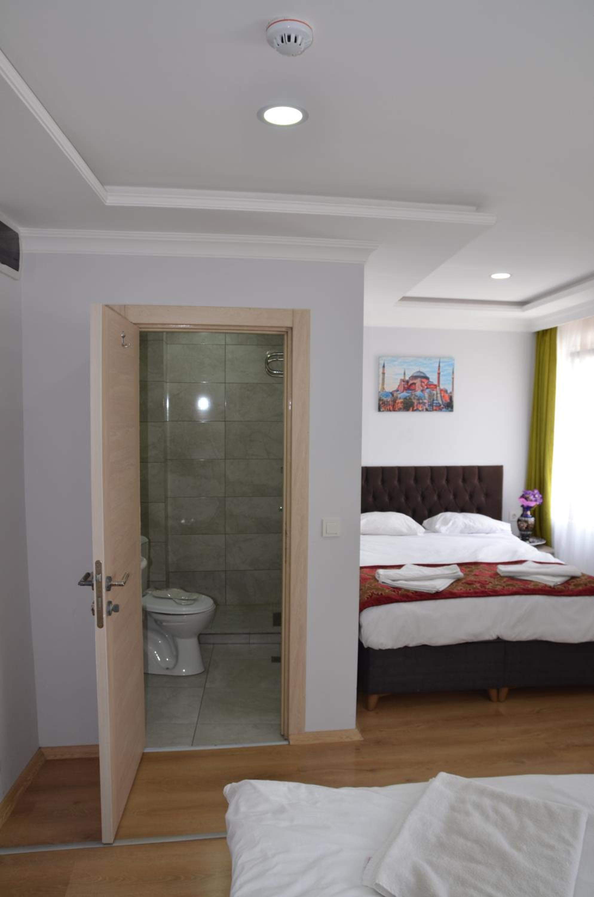 Standard Triple Room photo 1