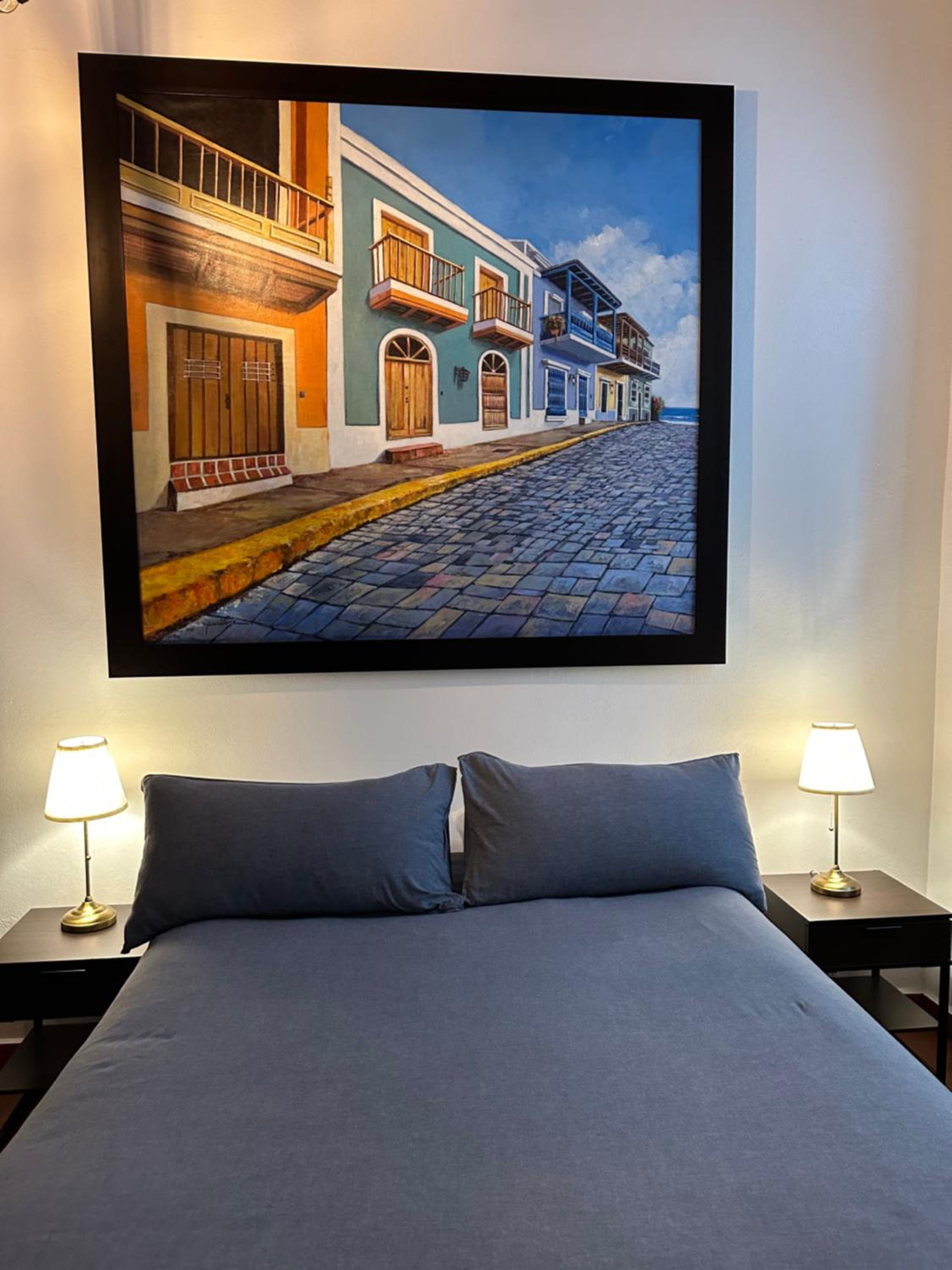 352 Guest Room