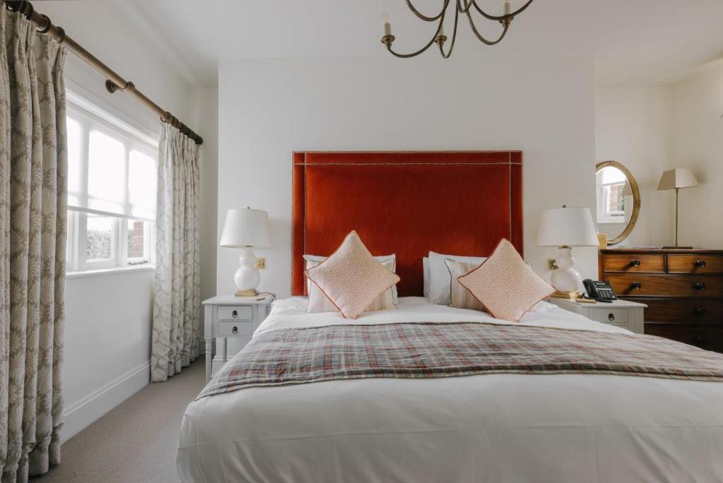 Room 18 – Pistol Club Classic Double Room