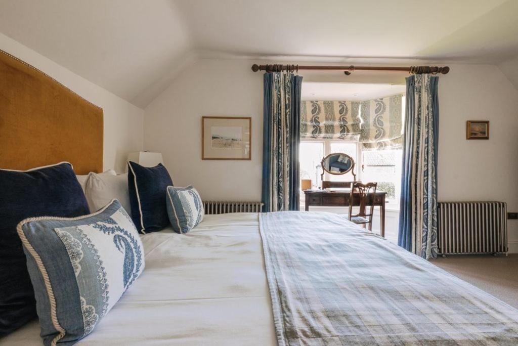 Room 20 – Bones Belt – Deluxe Double Room