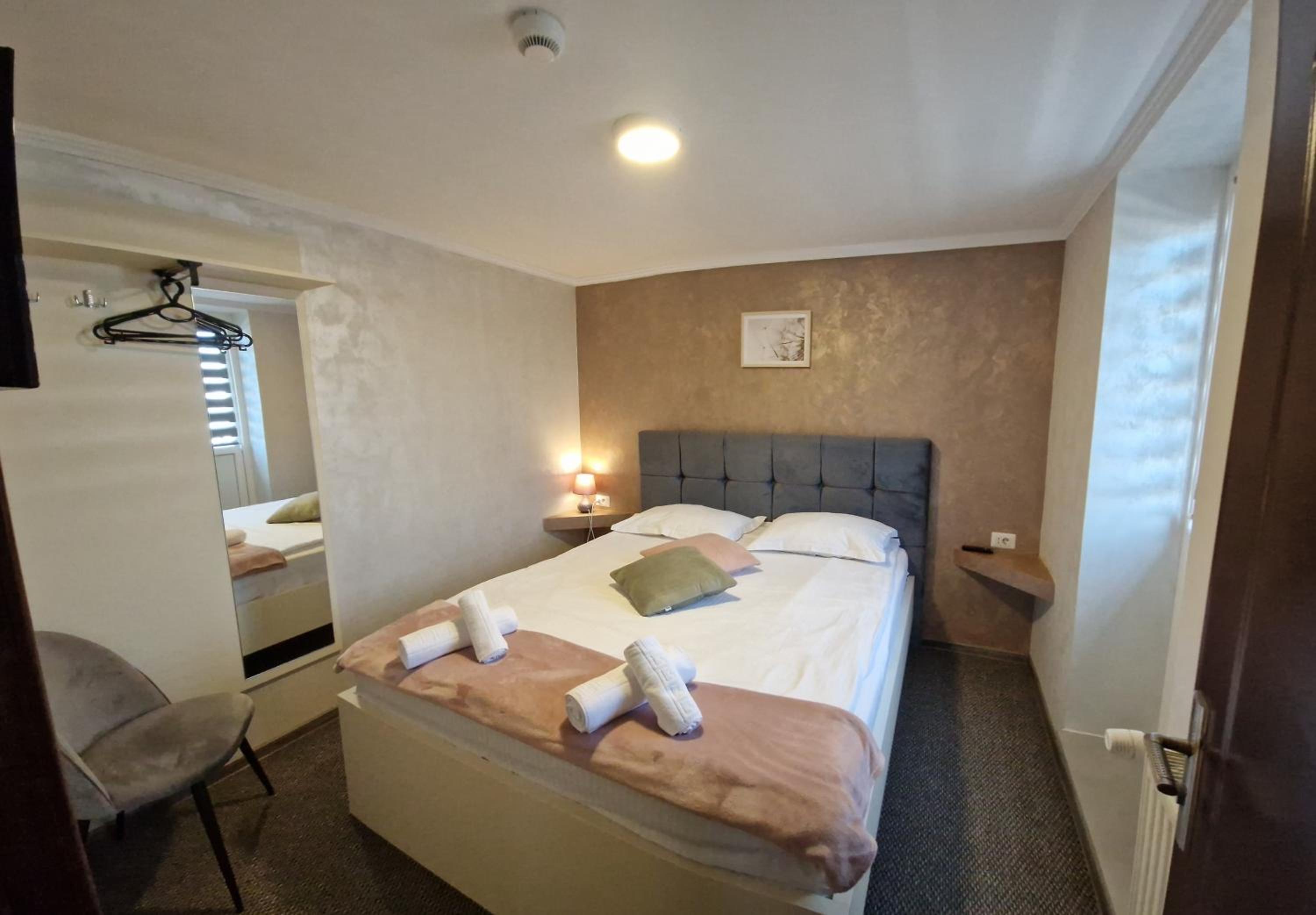 Suite - Photo 8