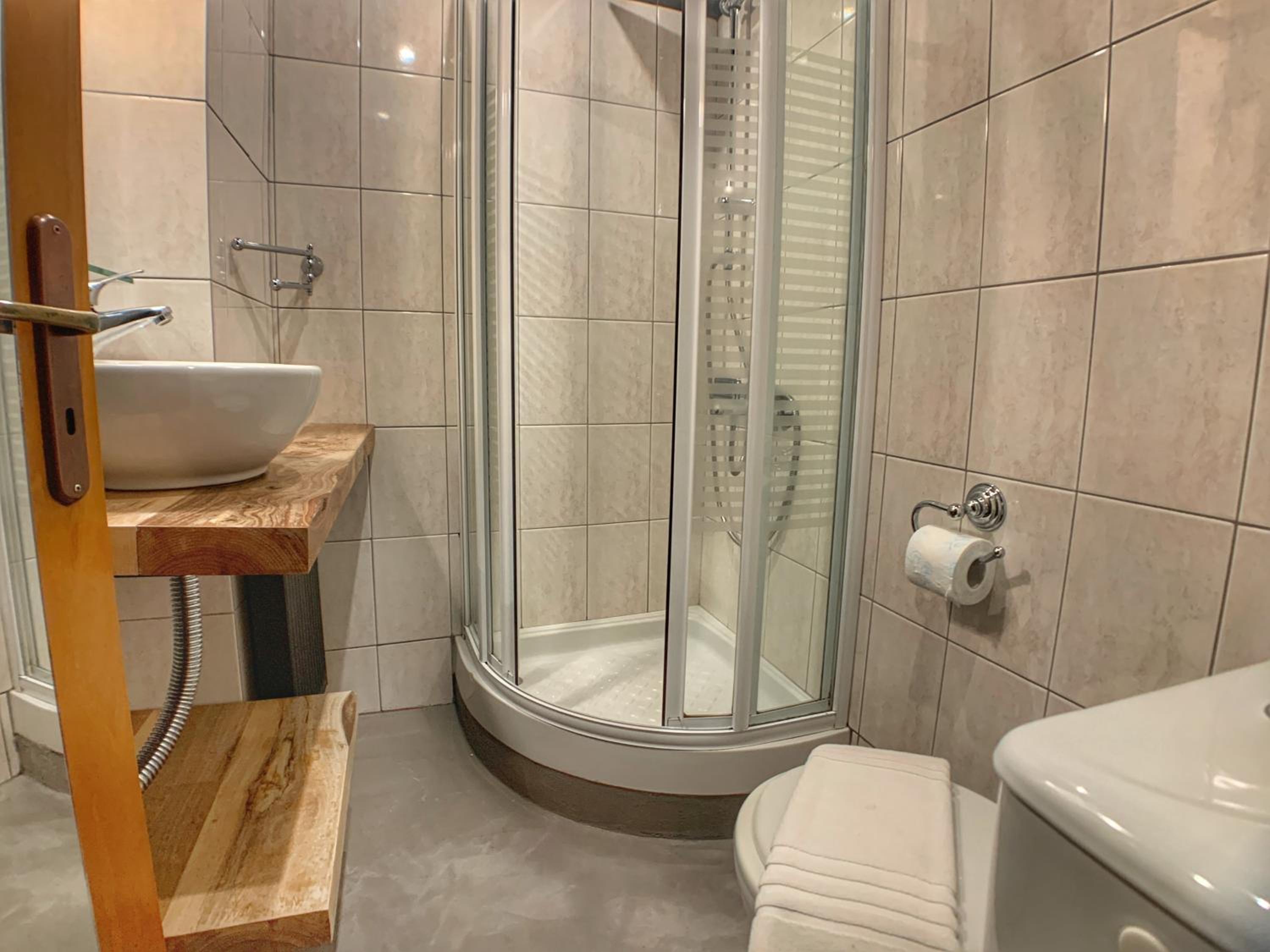 Deluxe Double Room with Balcony photo 2