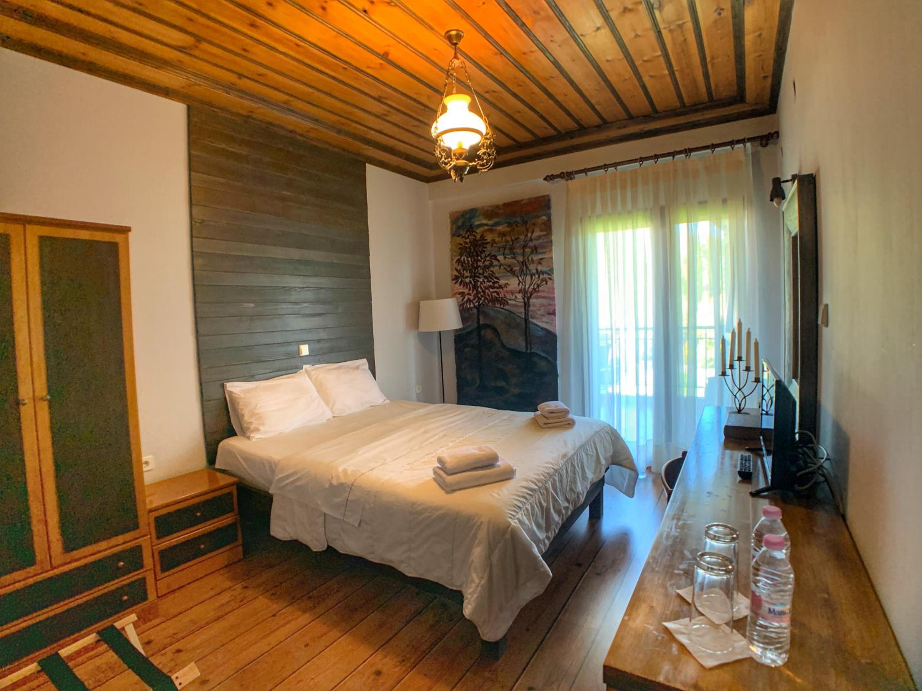 Deluxe Double Room with Balcony photo 1