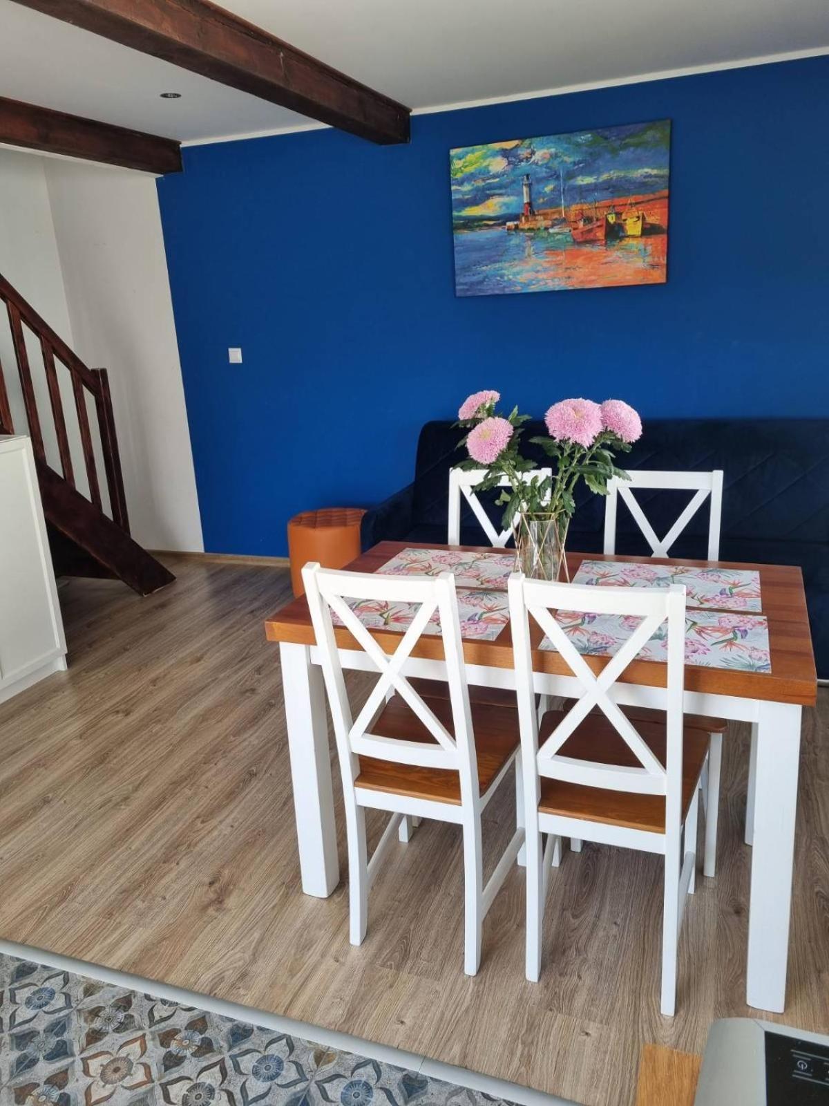Two-Bedroom House photo 2