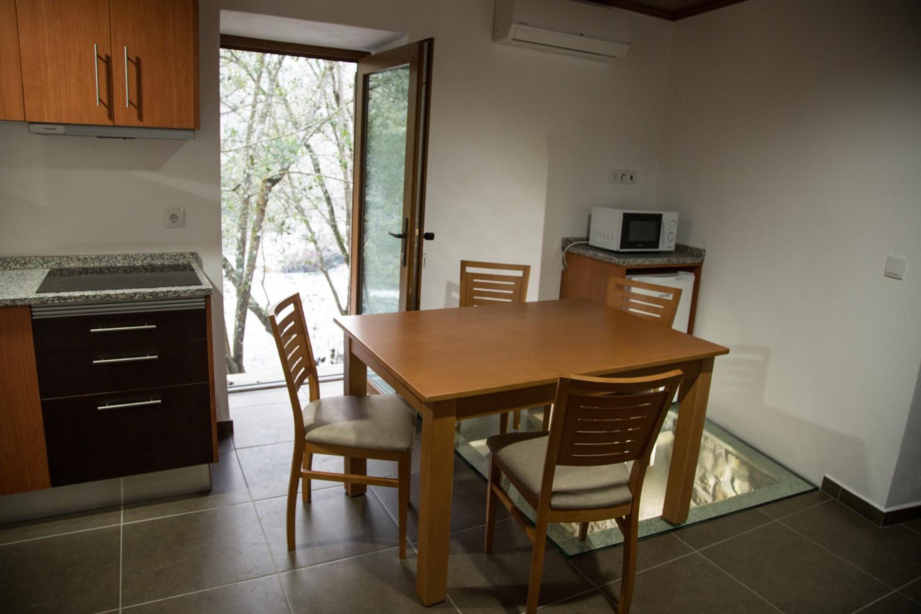One-Bedroom House - Photo 3