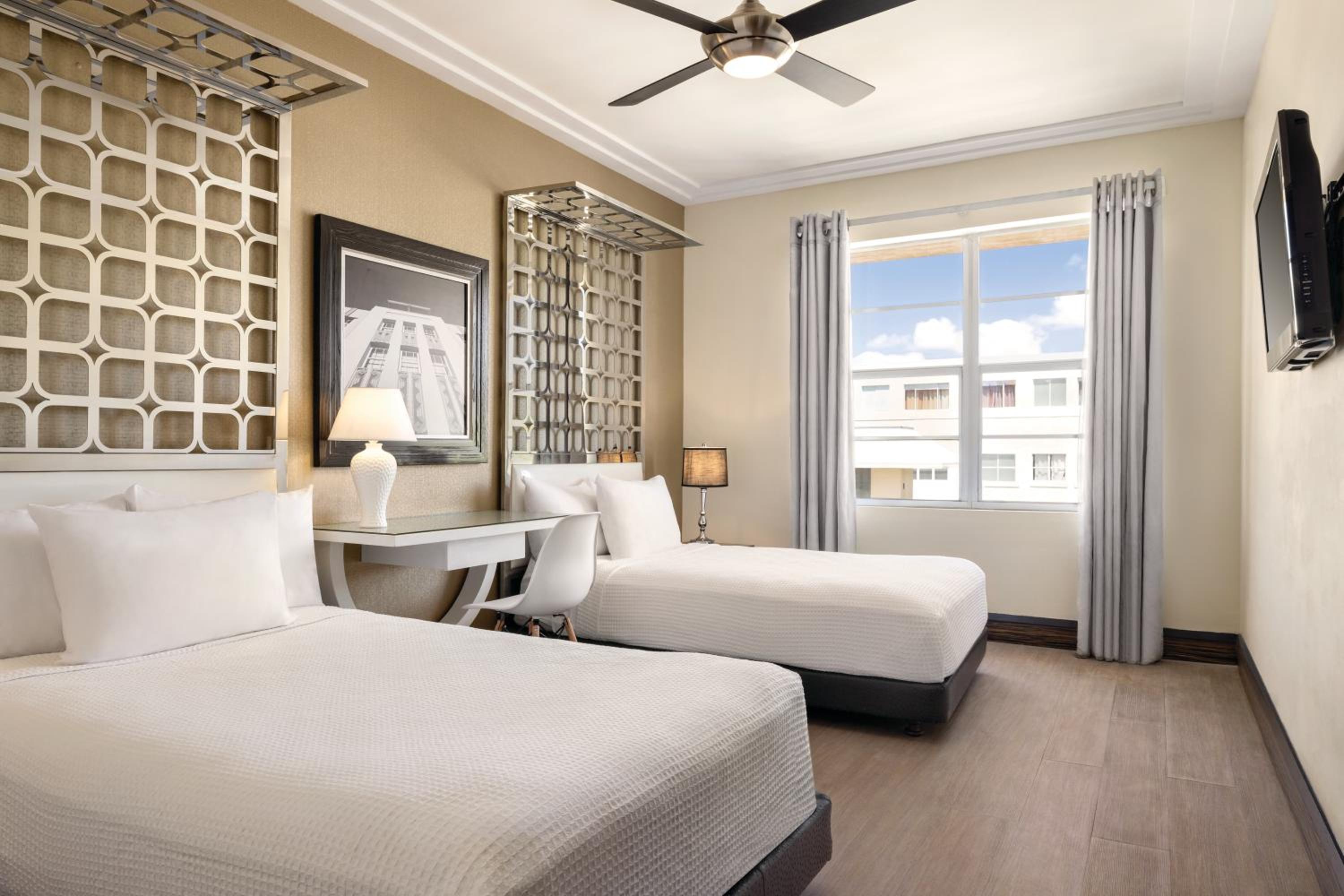 Deluxe Twin Room photo 1