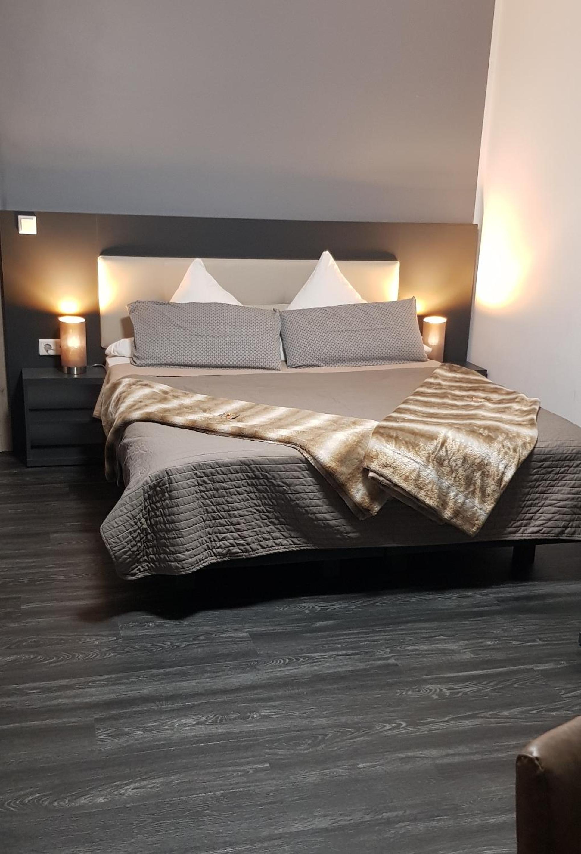Studio Apartment photo 2