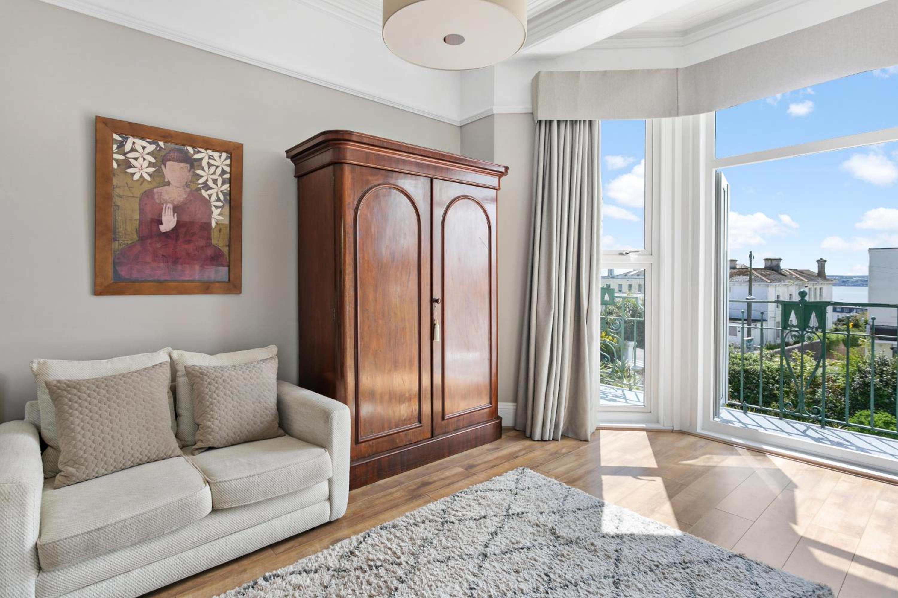 Balcony Suite with Partial Sea View photo 3