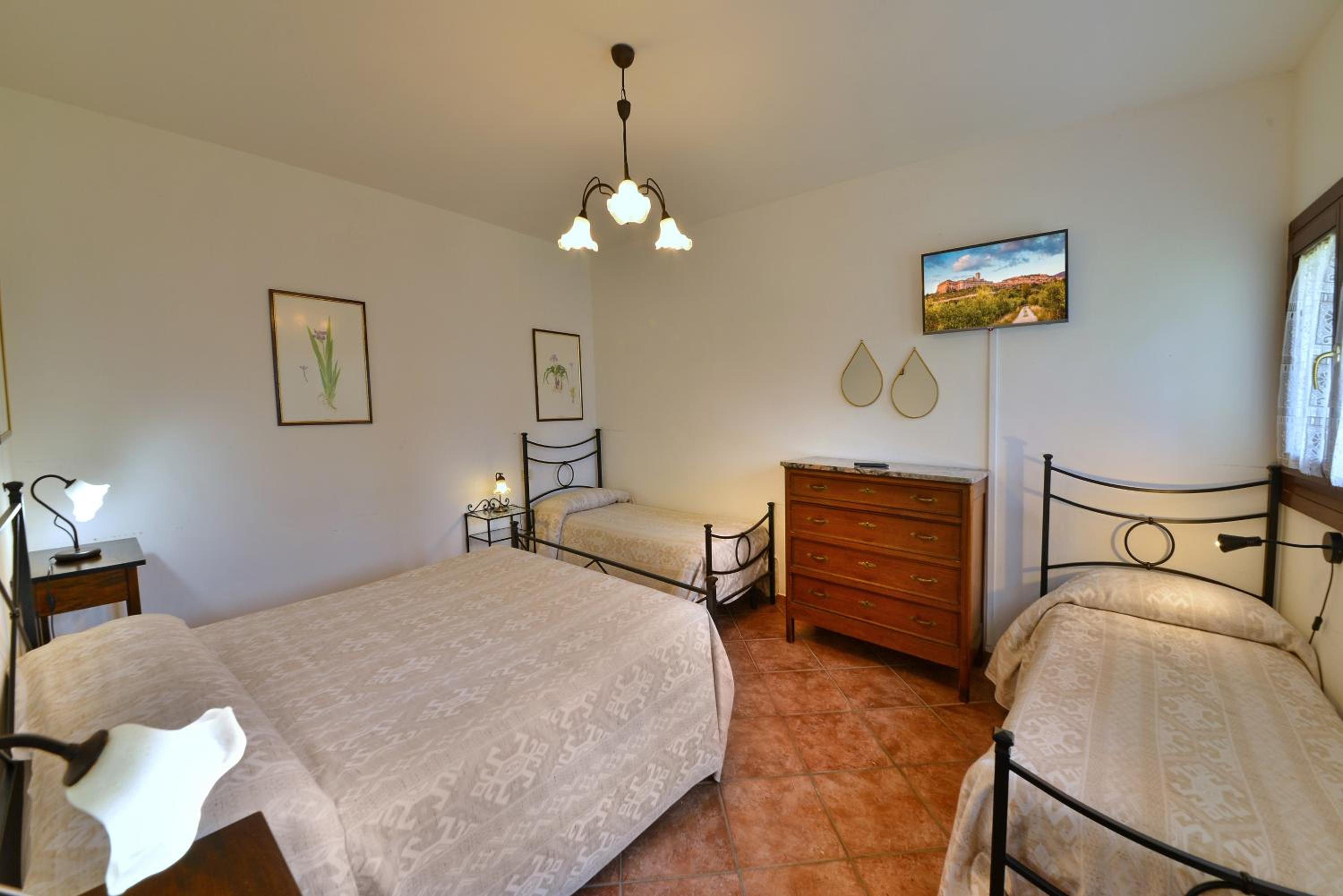 Quadruple Room - Photo 4
