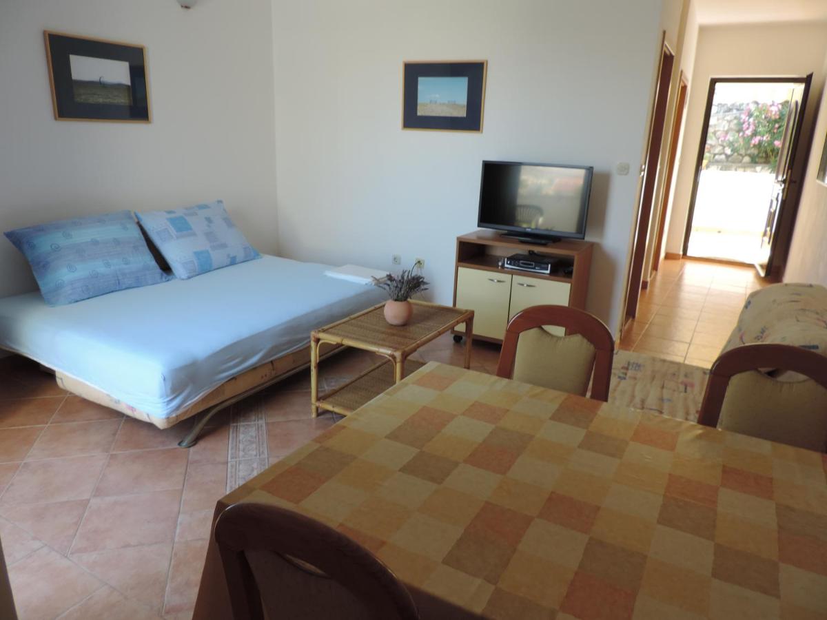 One-Bedroom Apartment with Balcony and Sea View