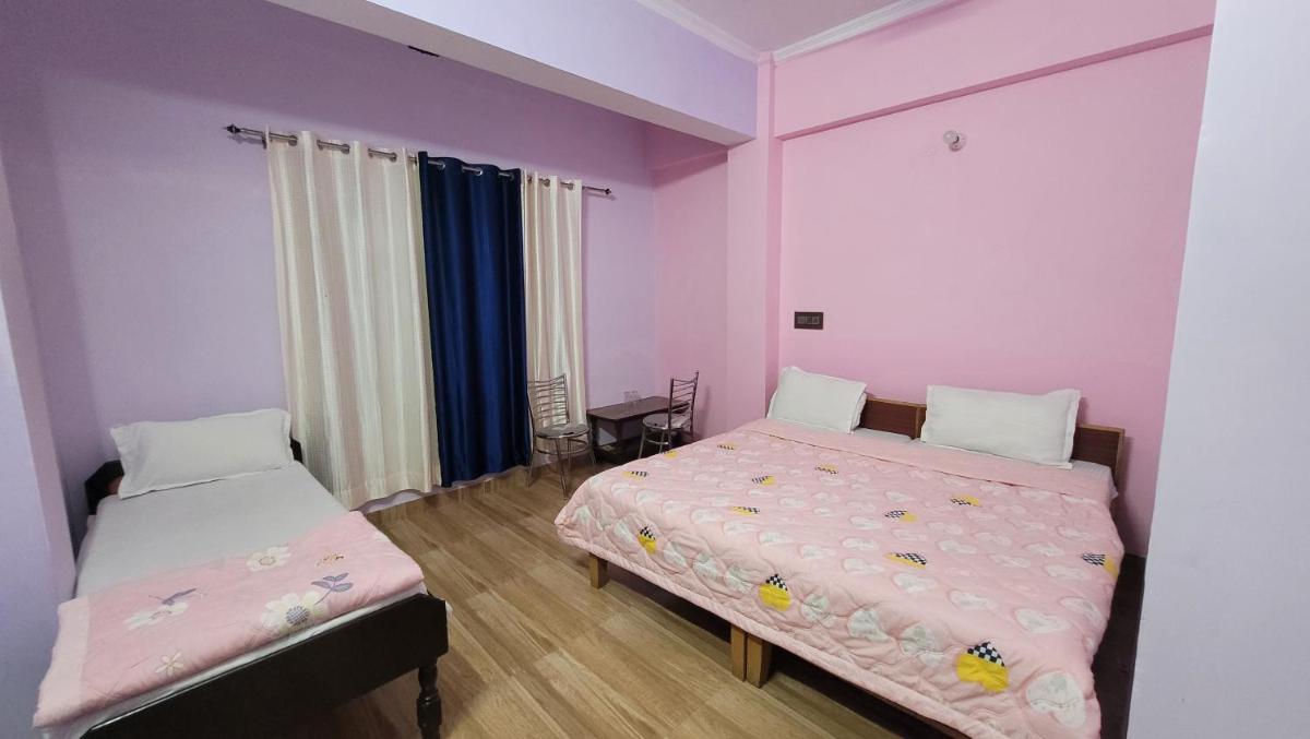 Comfort Triple Room with Shower