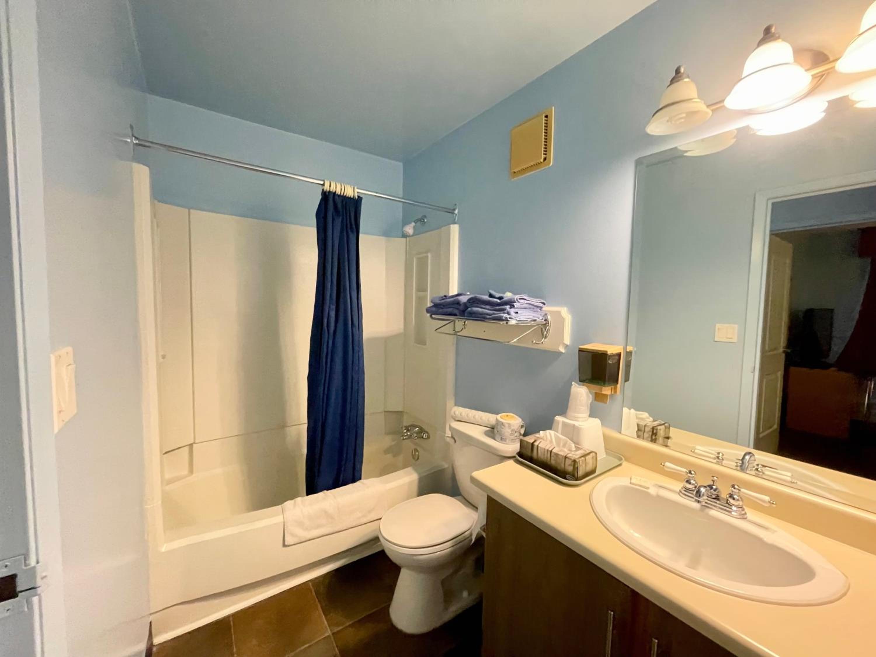 Queen Room photo 3