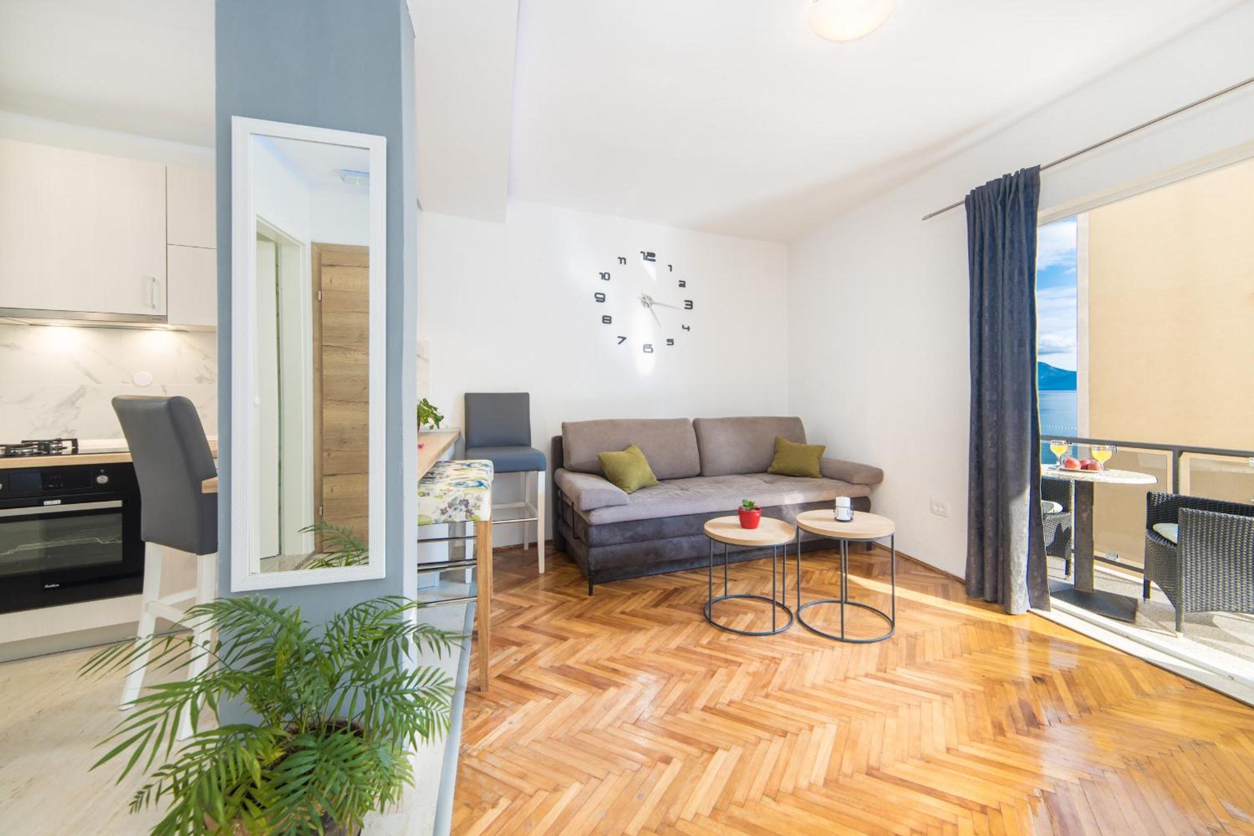One Bedroom Apartment
