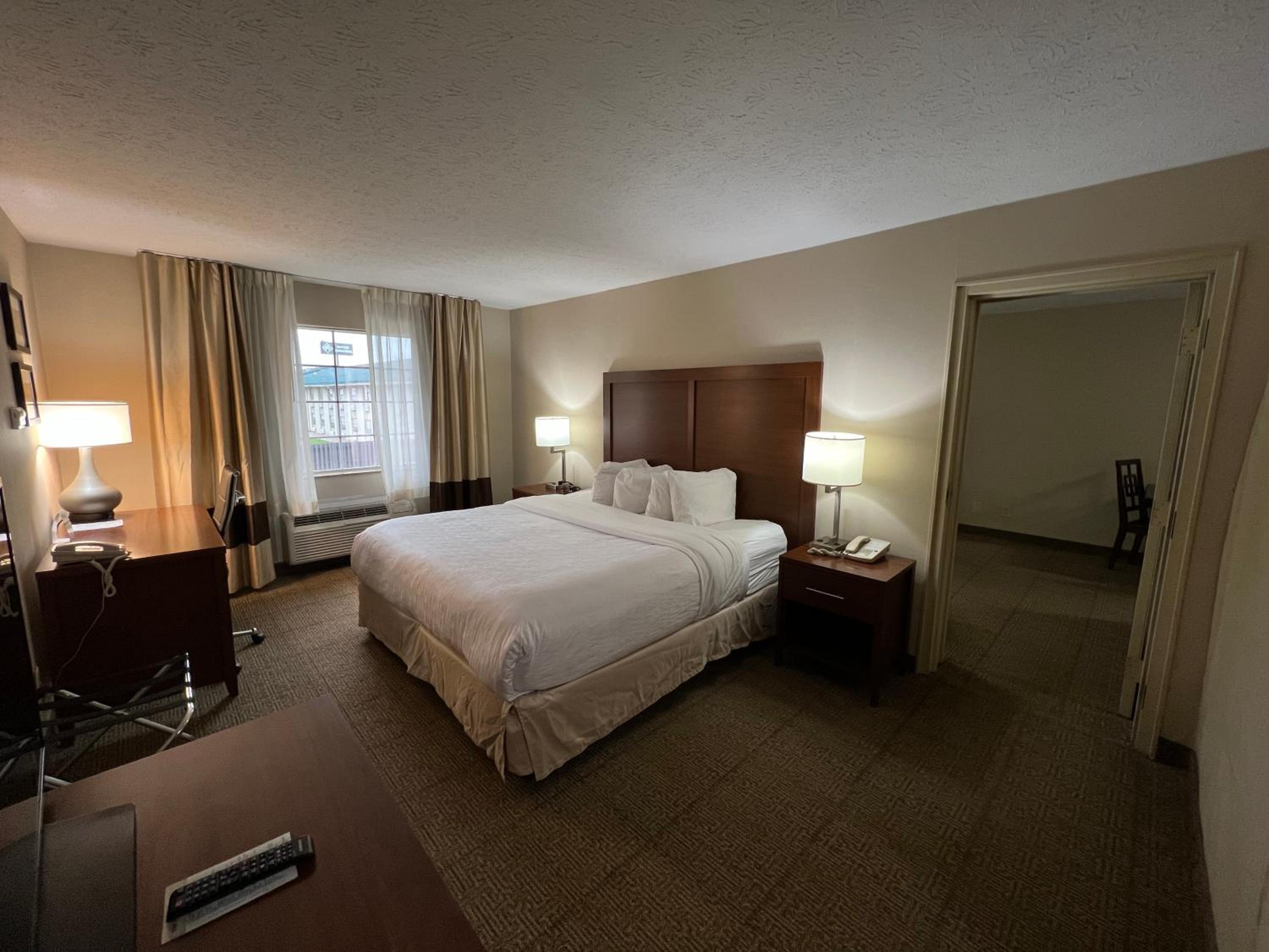 Two Bedroom Suite - Photo 1
