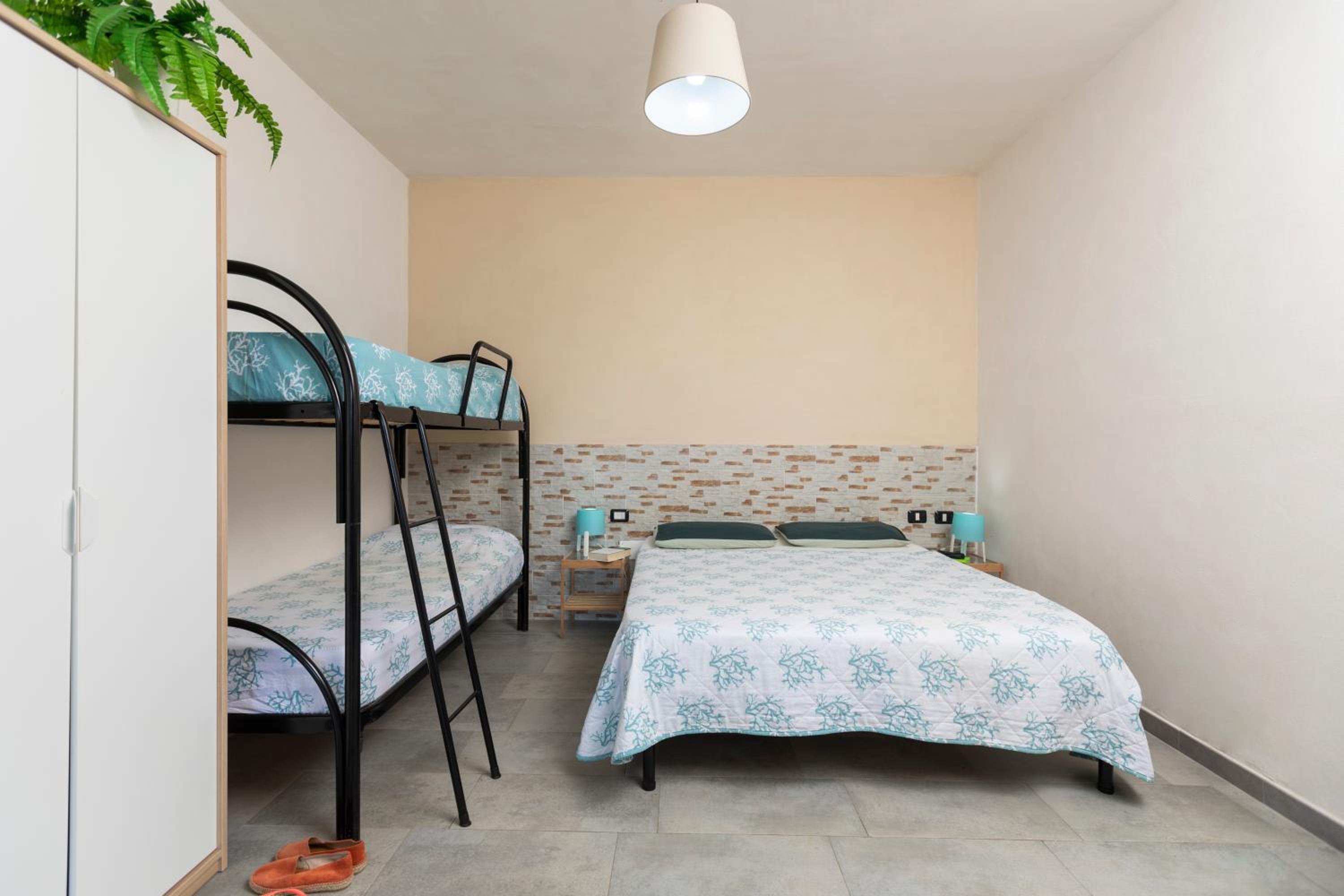 Studio (4 Adults)