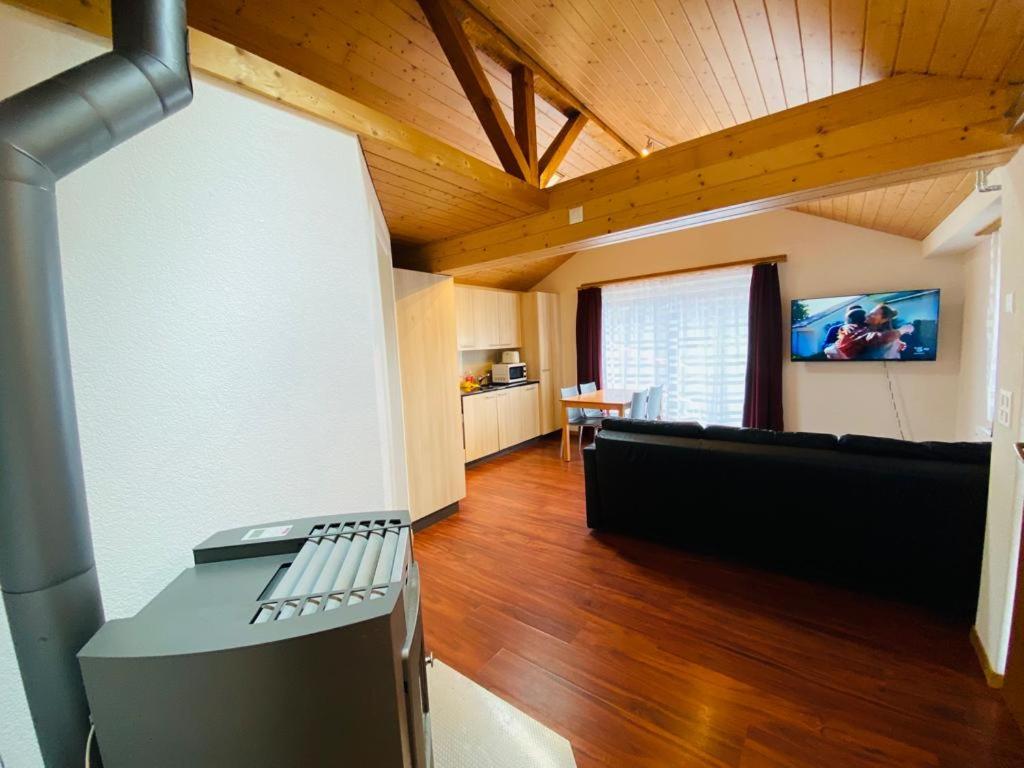 One-Bedroom Apartment - Photo 9