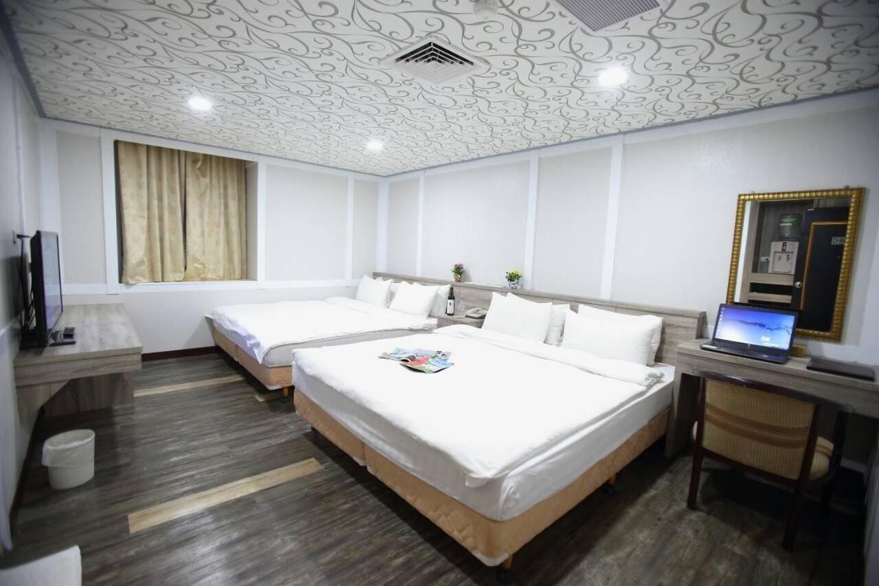Standard Quadruple Room - Photo 3