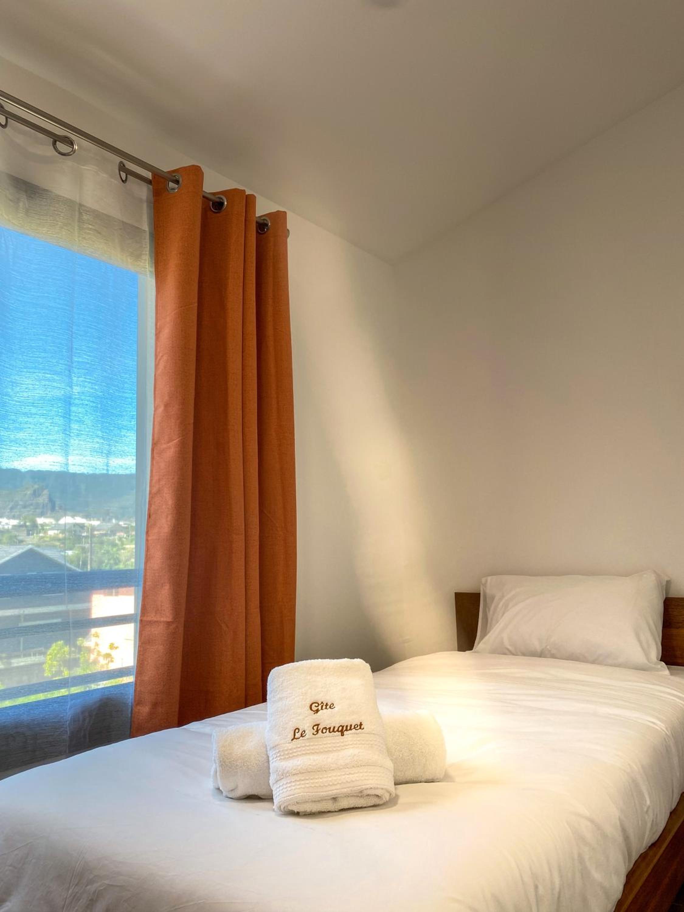 Double Room with Mountain View - Photo 1