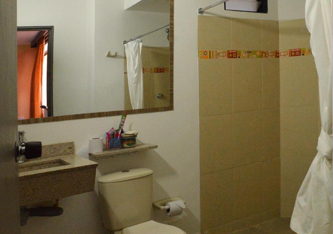 Queen Room photo 3