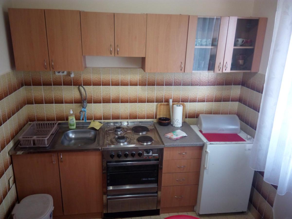 Triple Room with Shared Bathroom photo 2