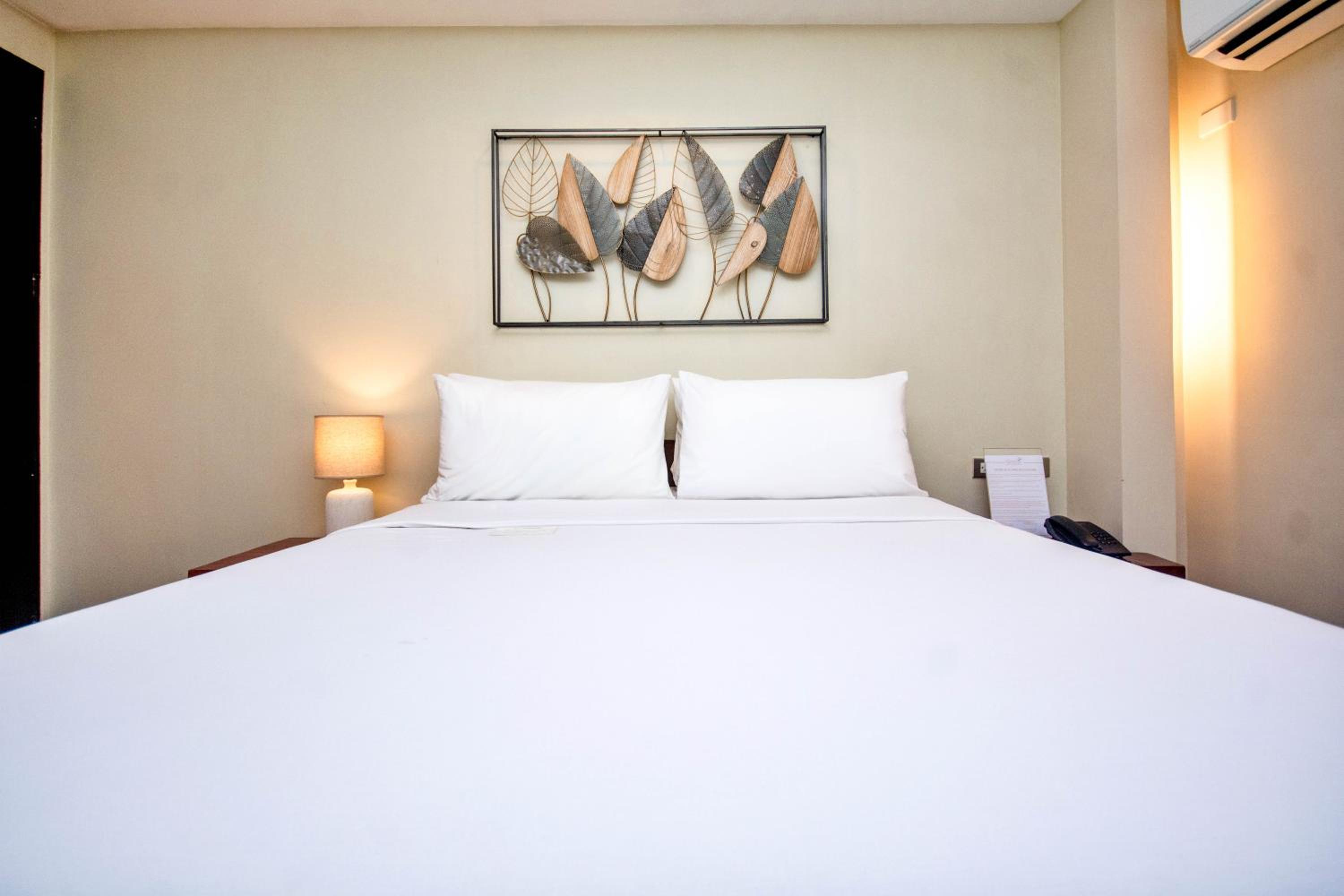 Standard Double Room - Photo 1