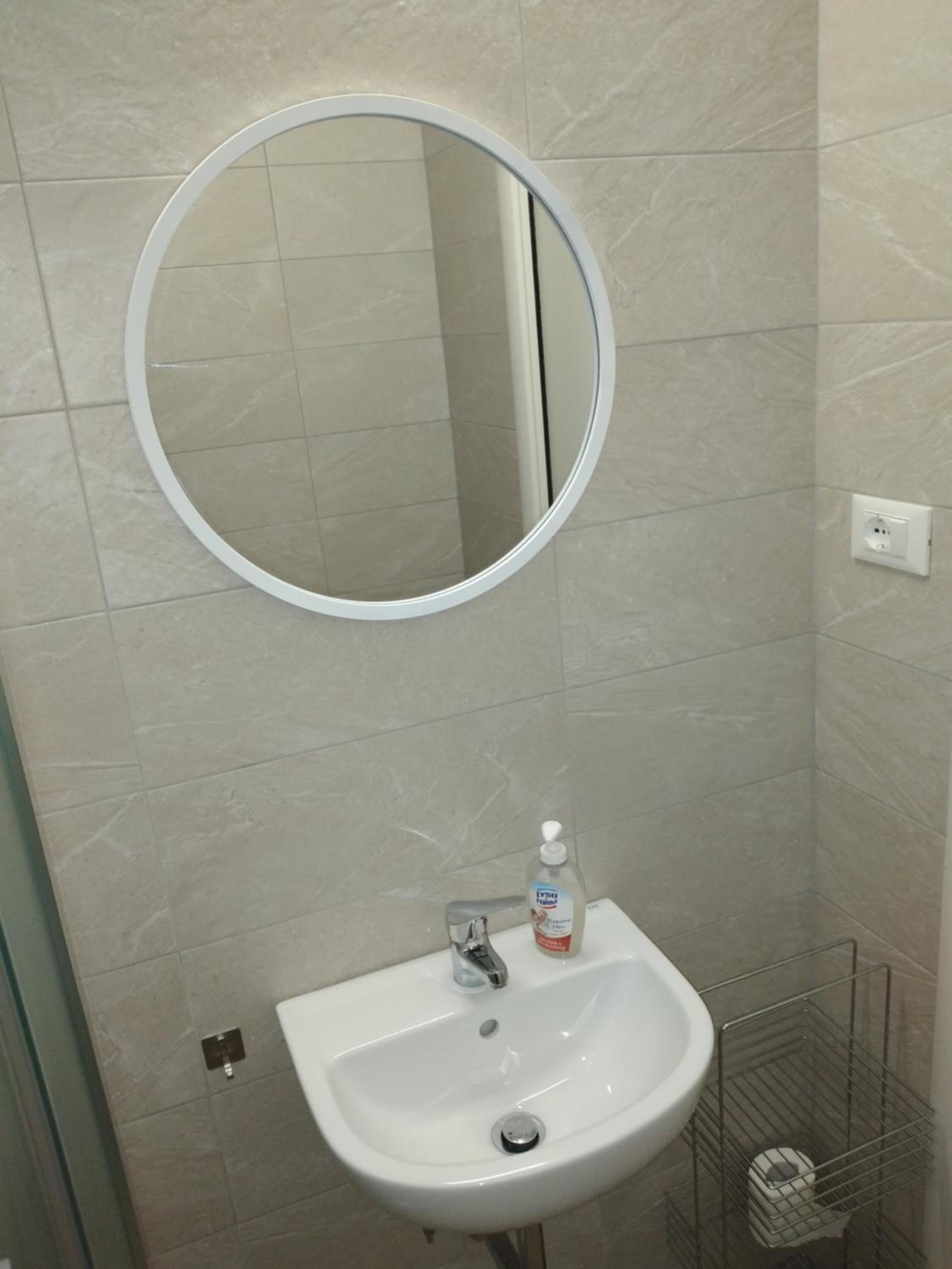 Small Double Room - Photo 14