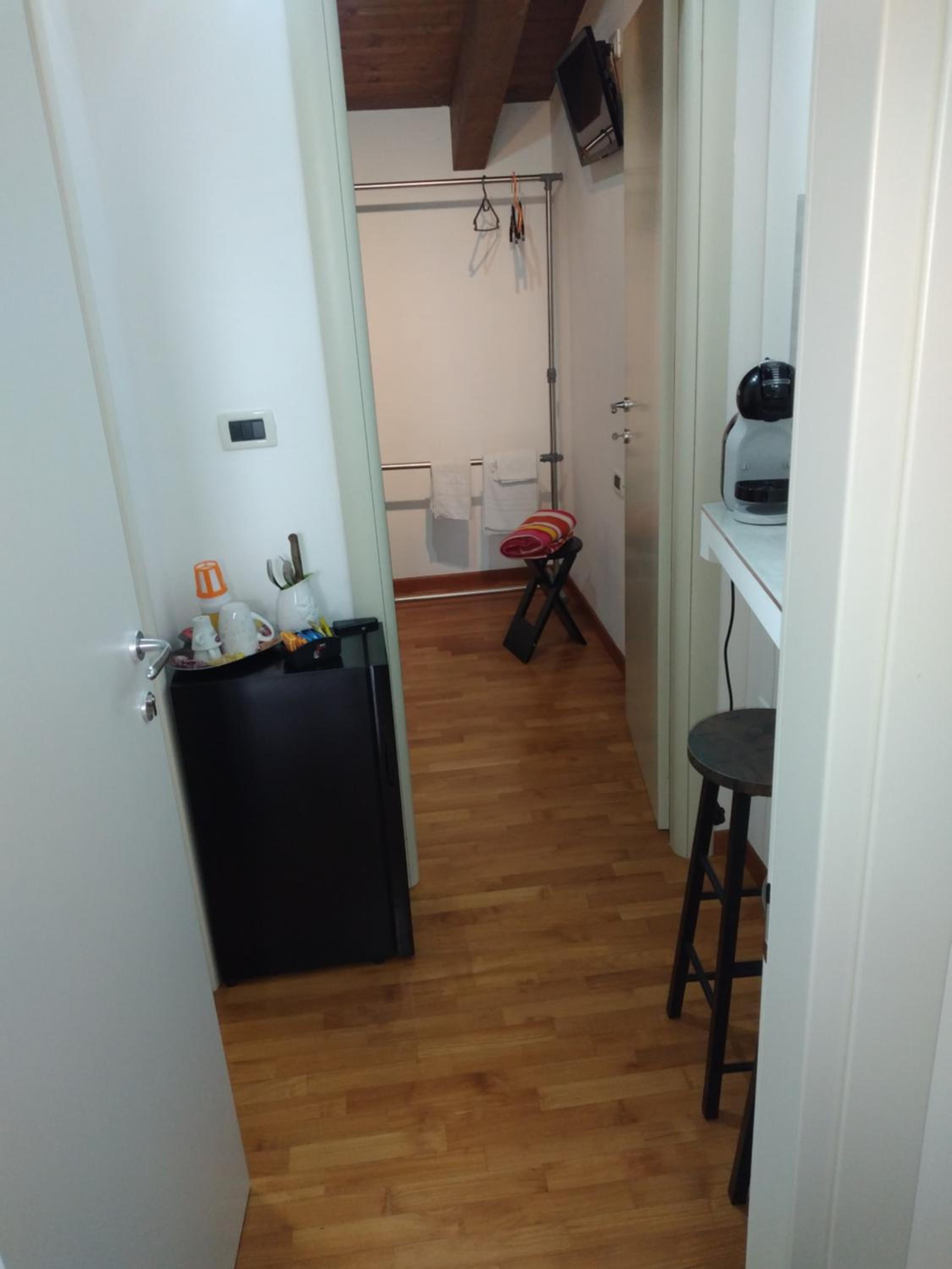 Small Double Room - Photo 1