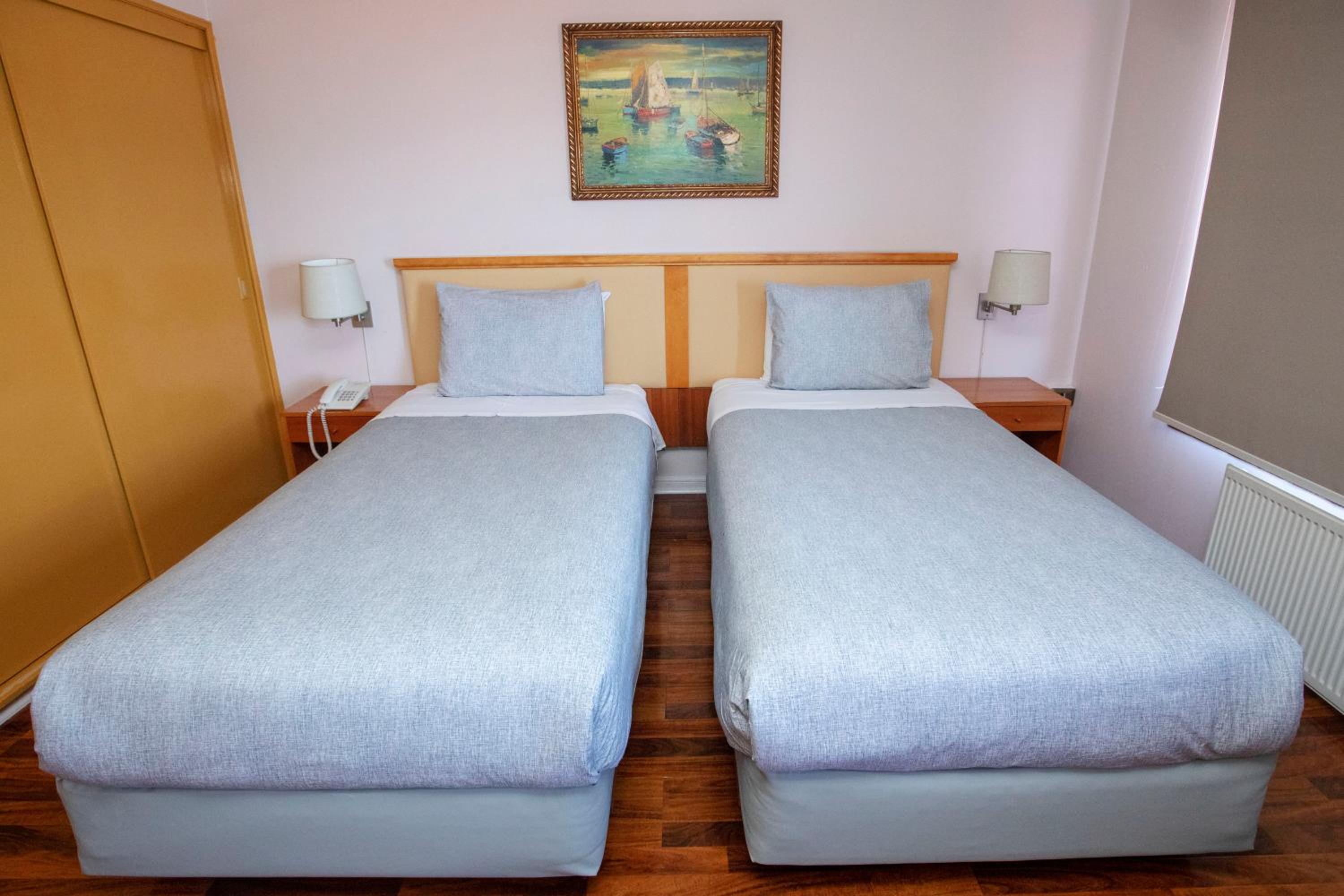 Standard Twin Room photo 1