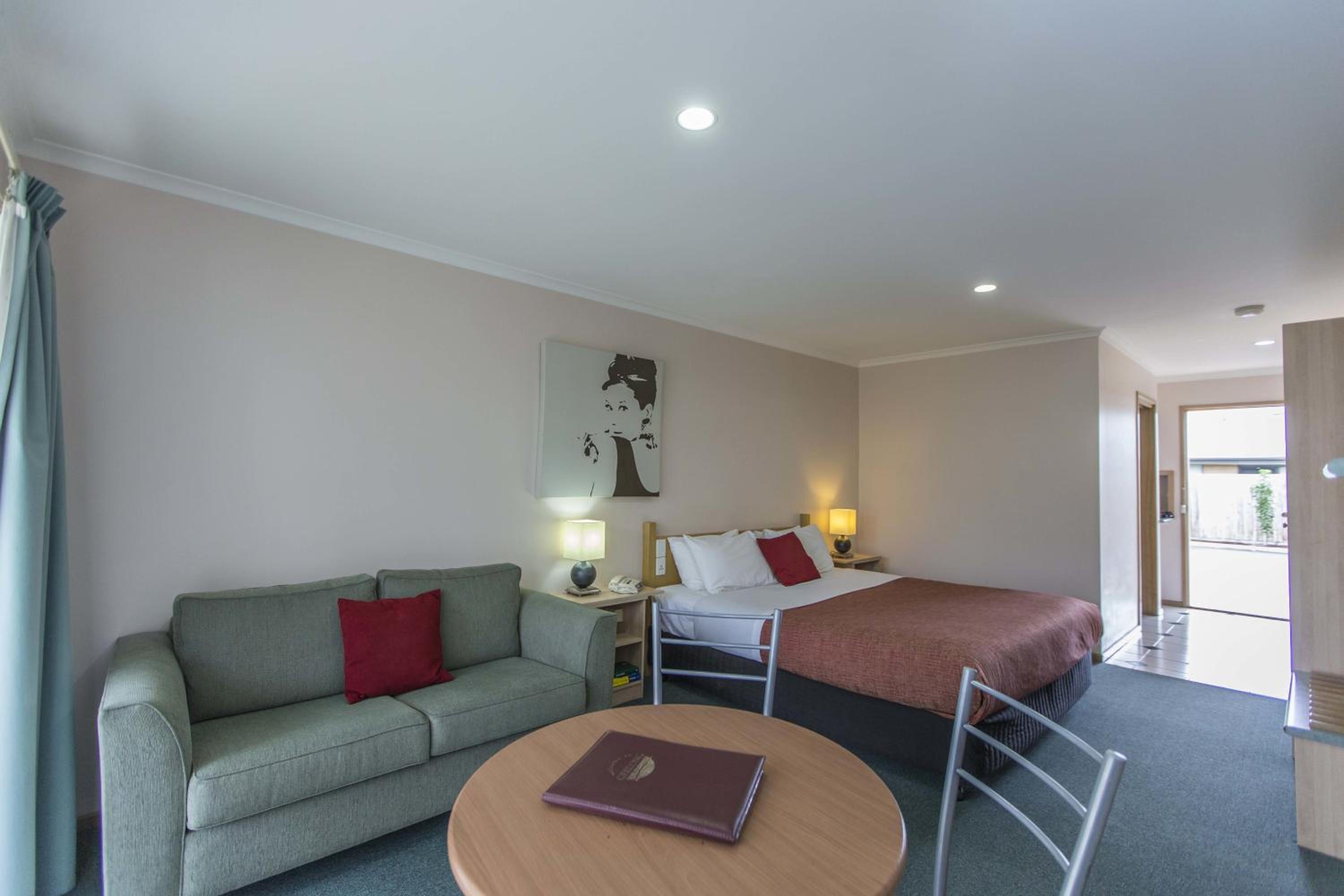 Standard Double Room - Photo 4