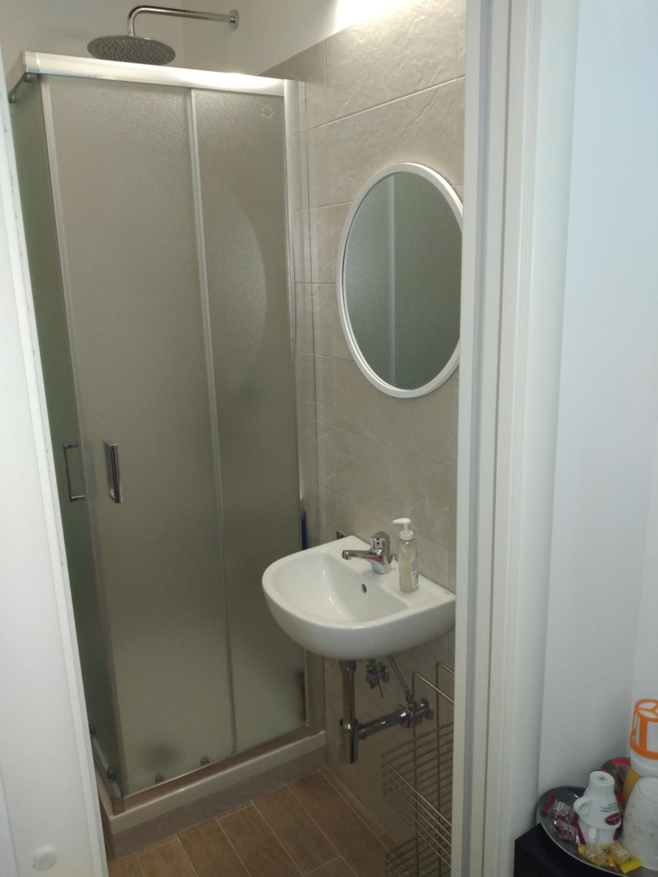 Small Double Room - Photo 3