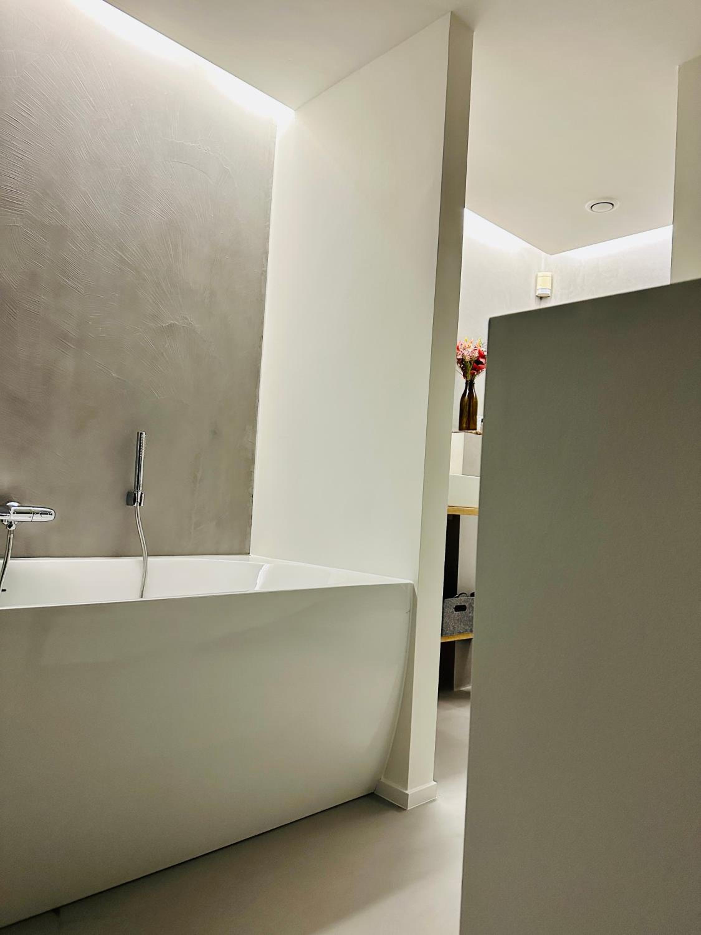 Deluxe Double Room with Bath photo 2