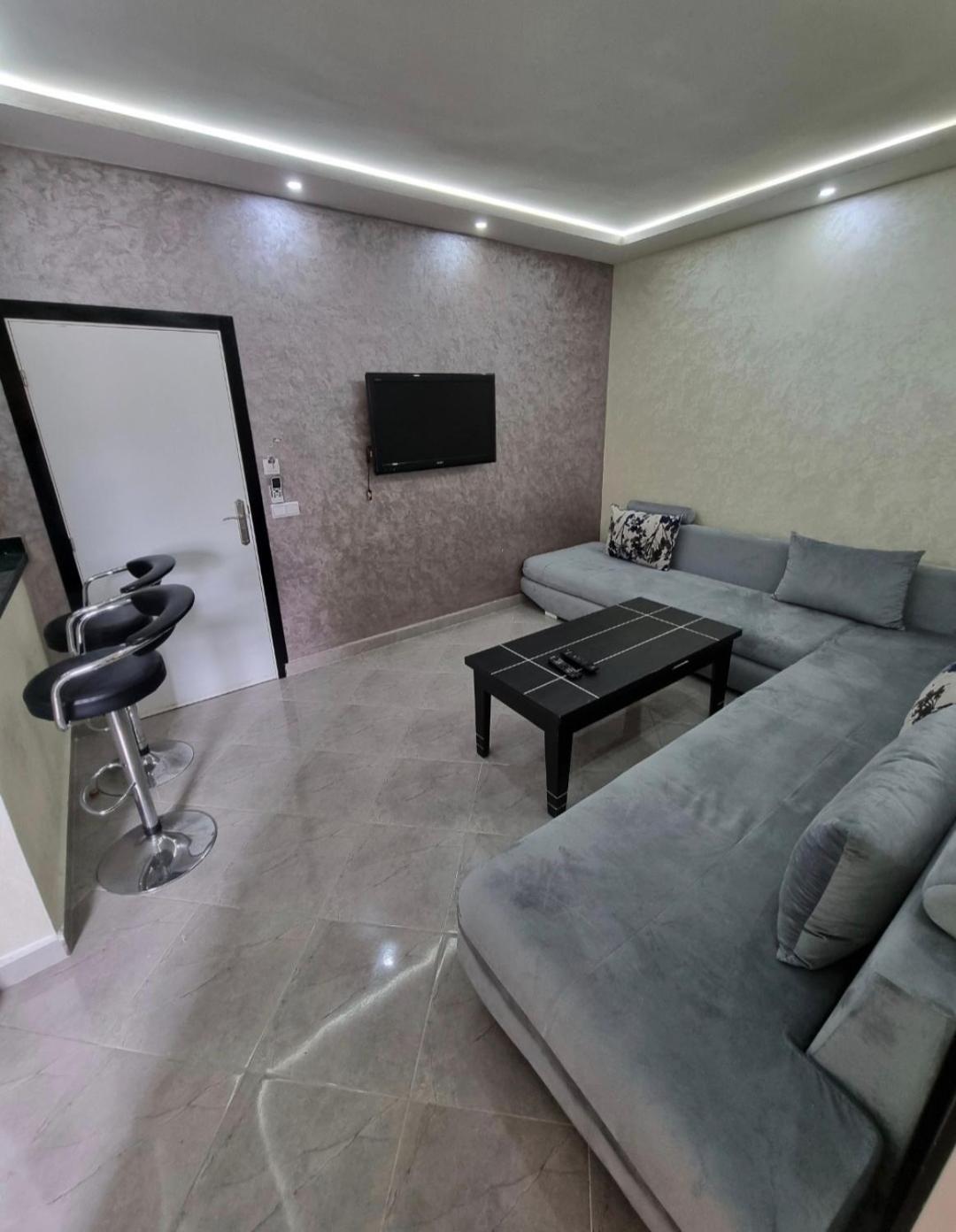 One-Bedroom Apartment - Photo 14