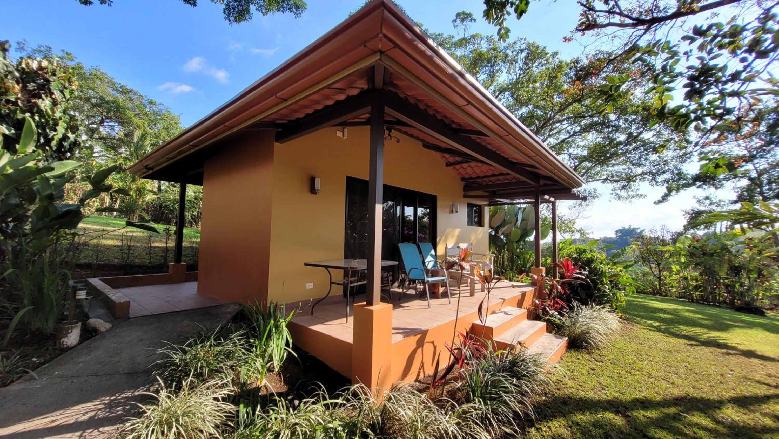 Bungalow (3 Adults) photo 3