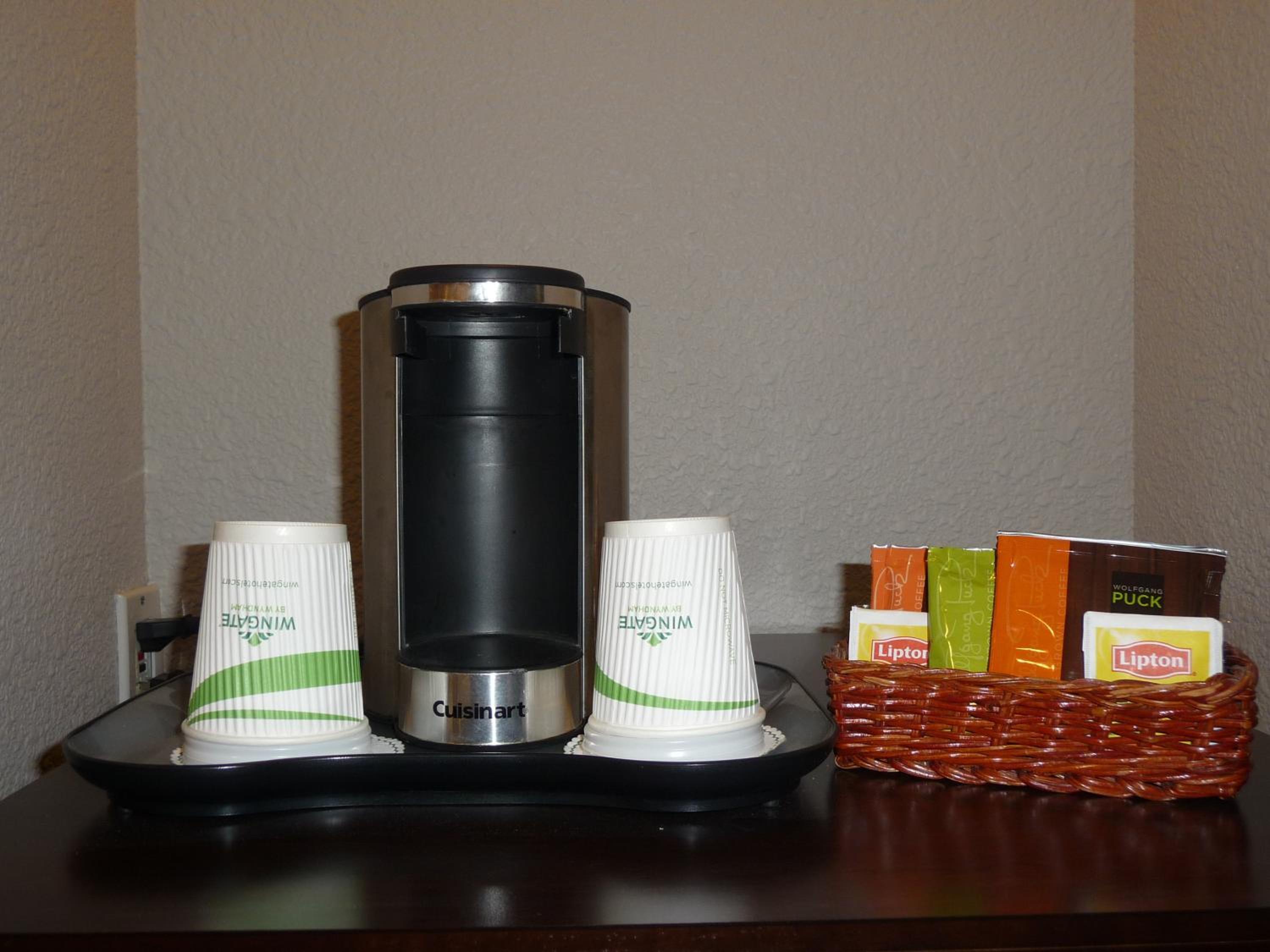 King Room - Non-Smoking - Photo 4