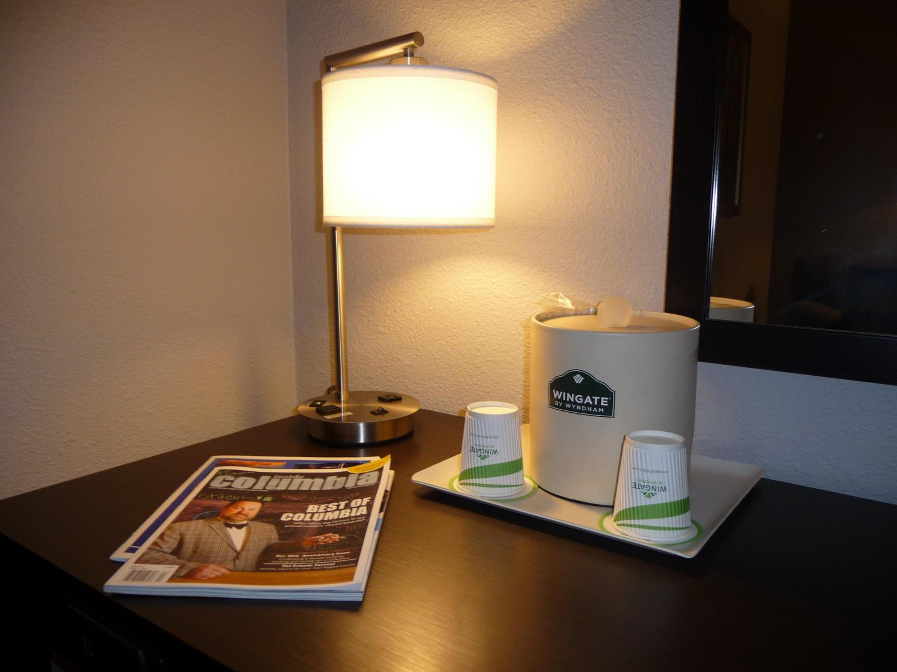 King Room - Non-Smoking - Photo 2