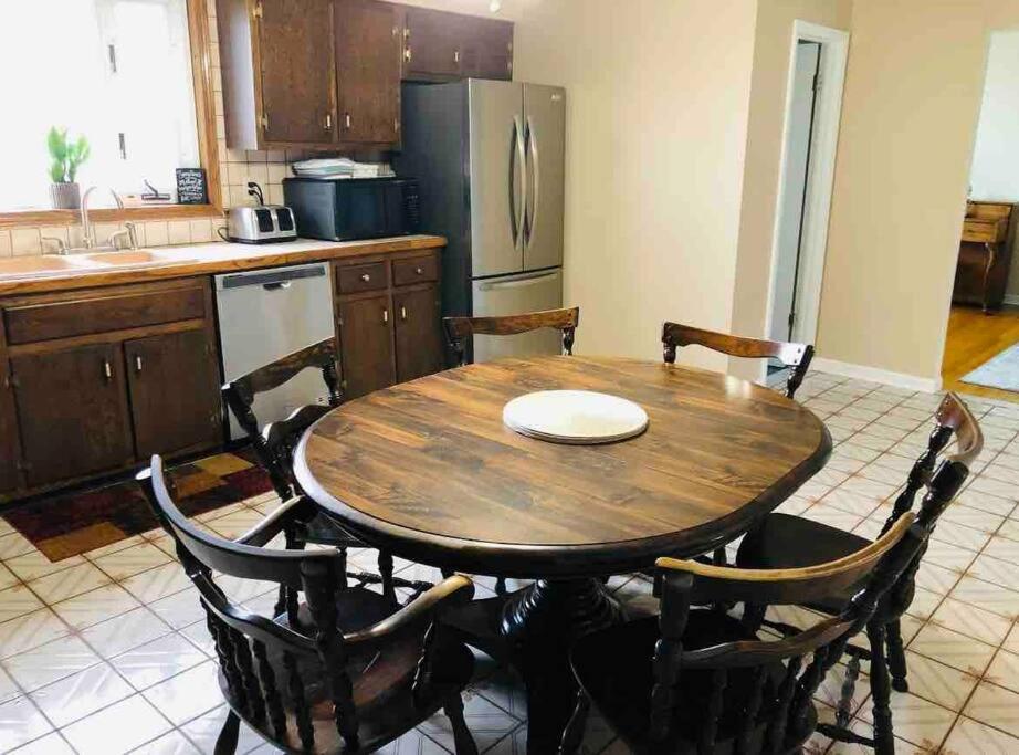 Four-Bedroom House photo 3