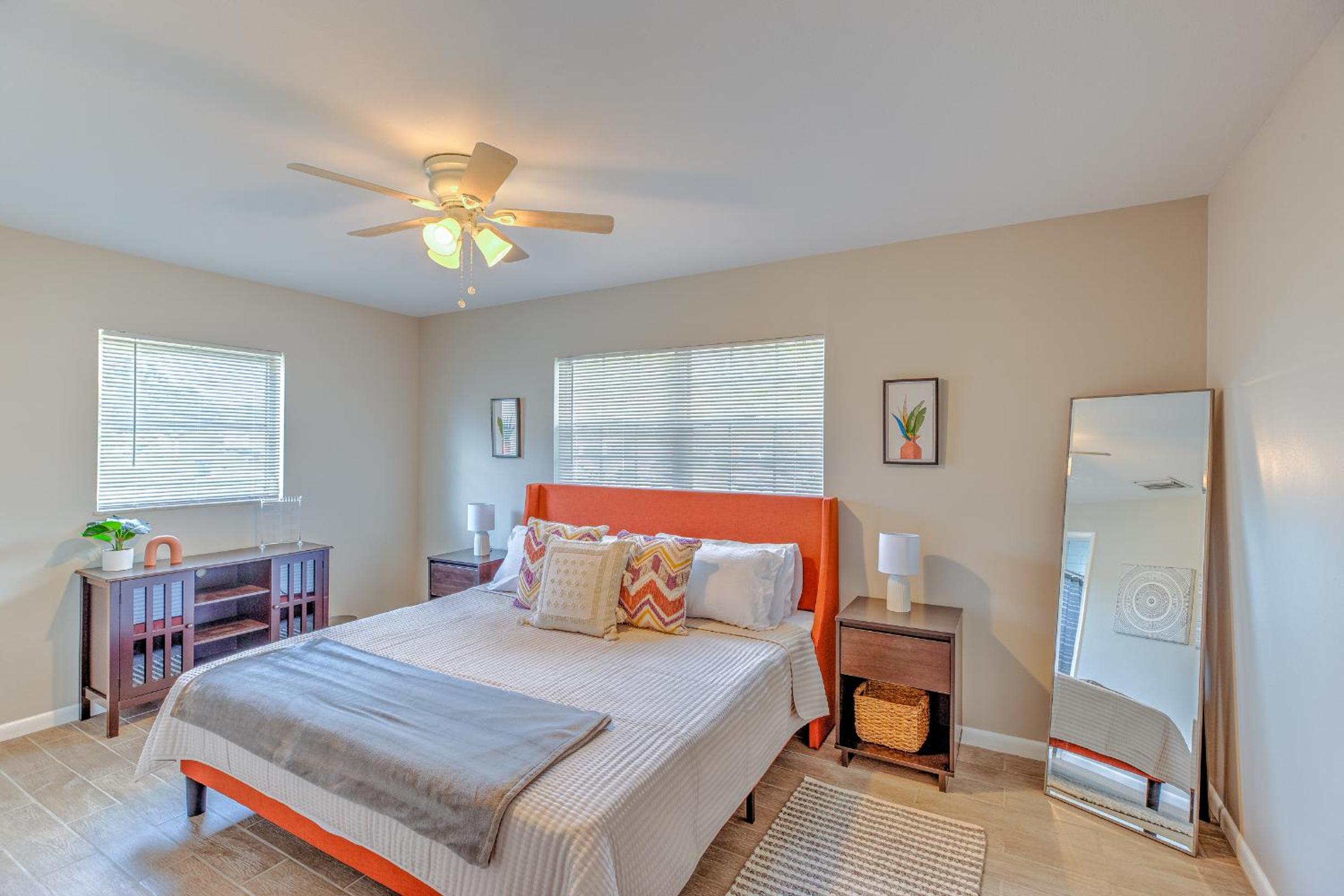 Three-Bedroom House photo 1