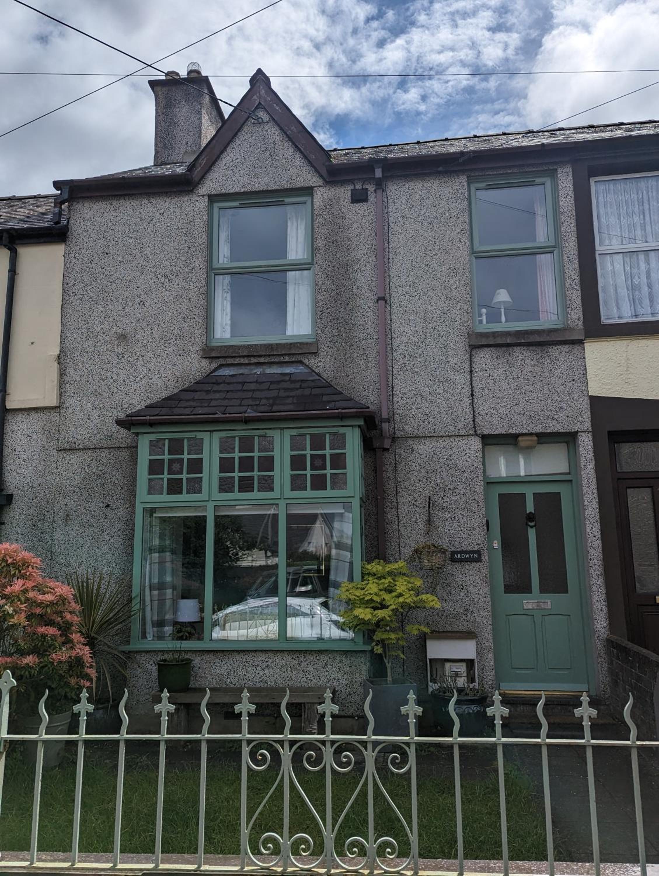 Three-Bedroom House photo 2