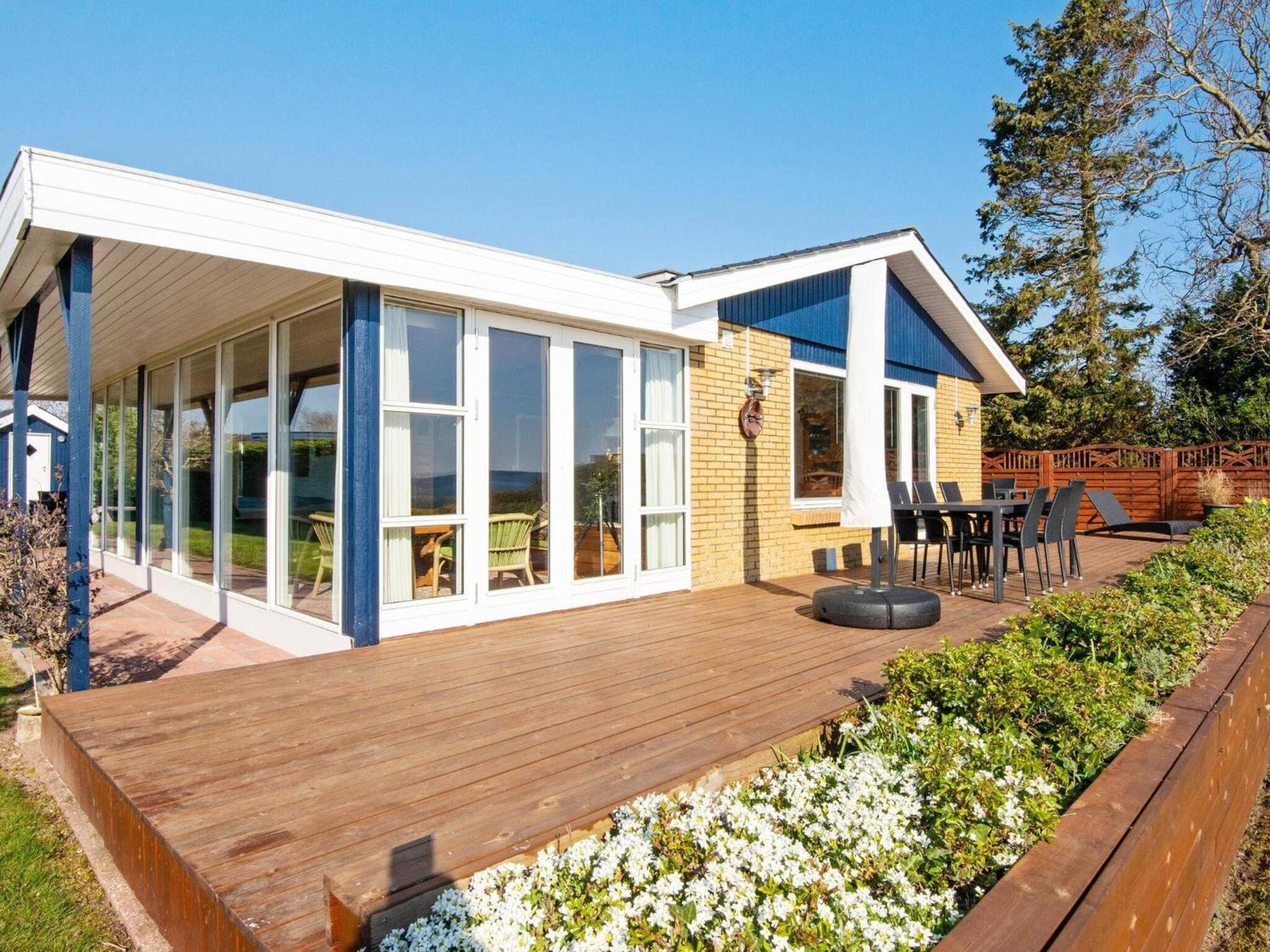 Two-Bedroom Holiday Home photo 2