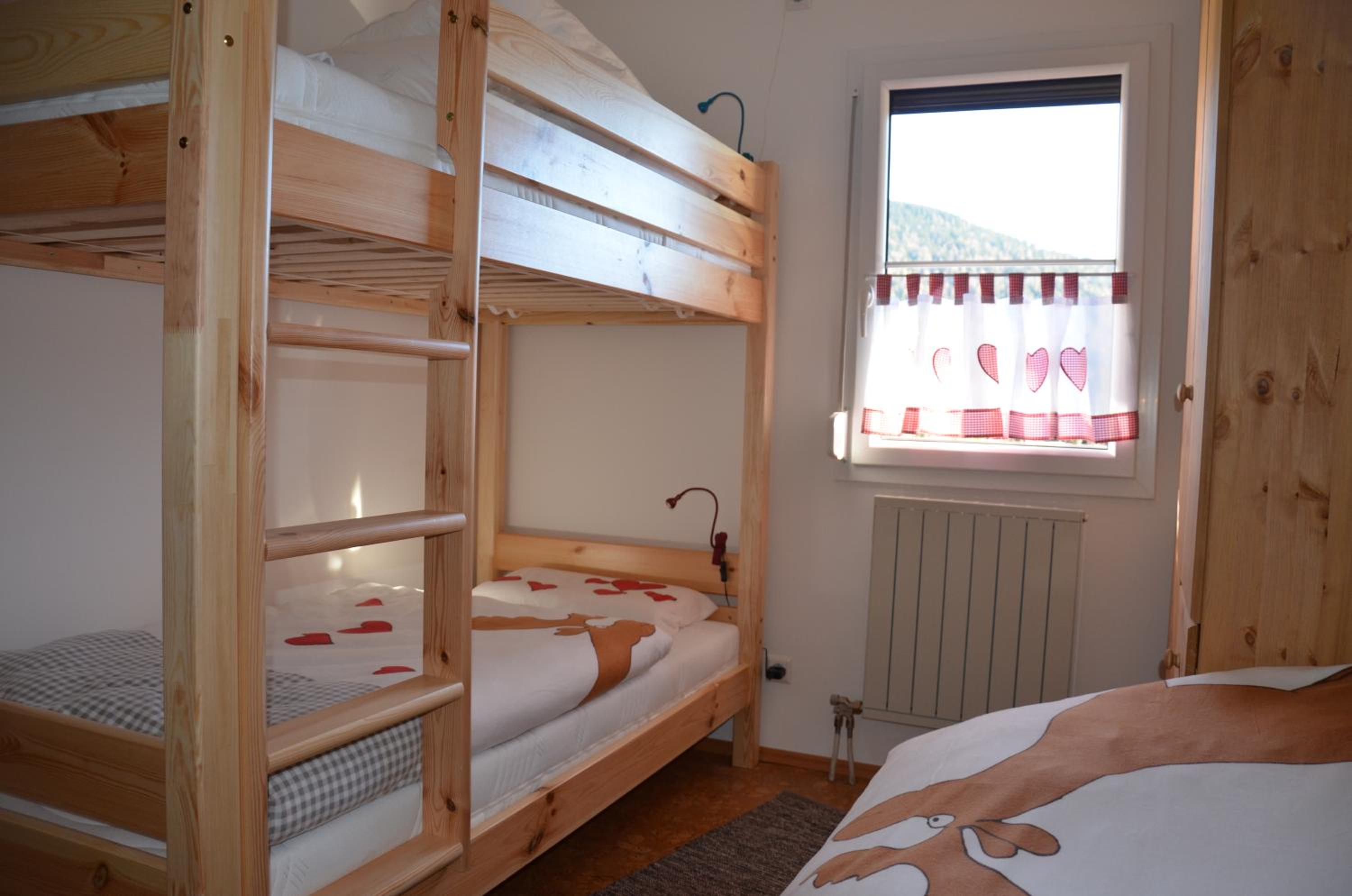 Two-Bedroom Apartment with Balcony photo 2