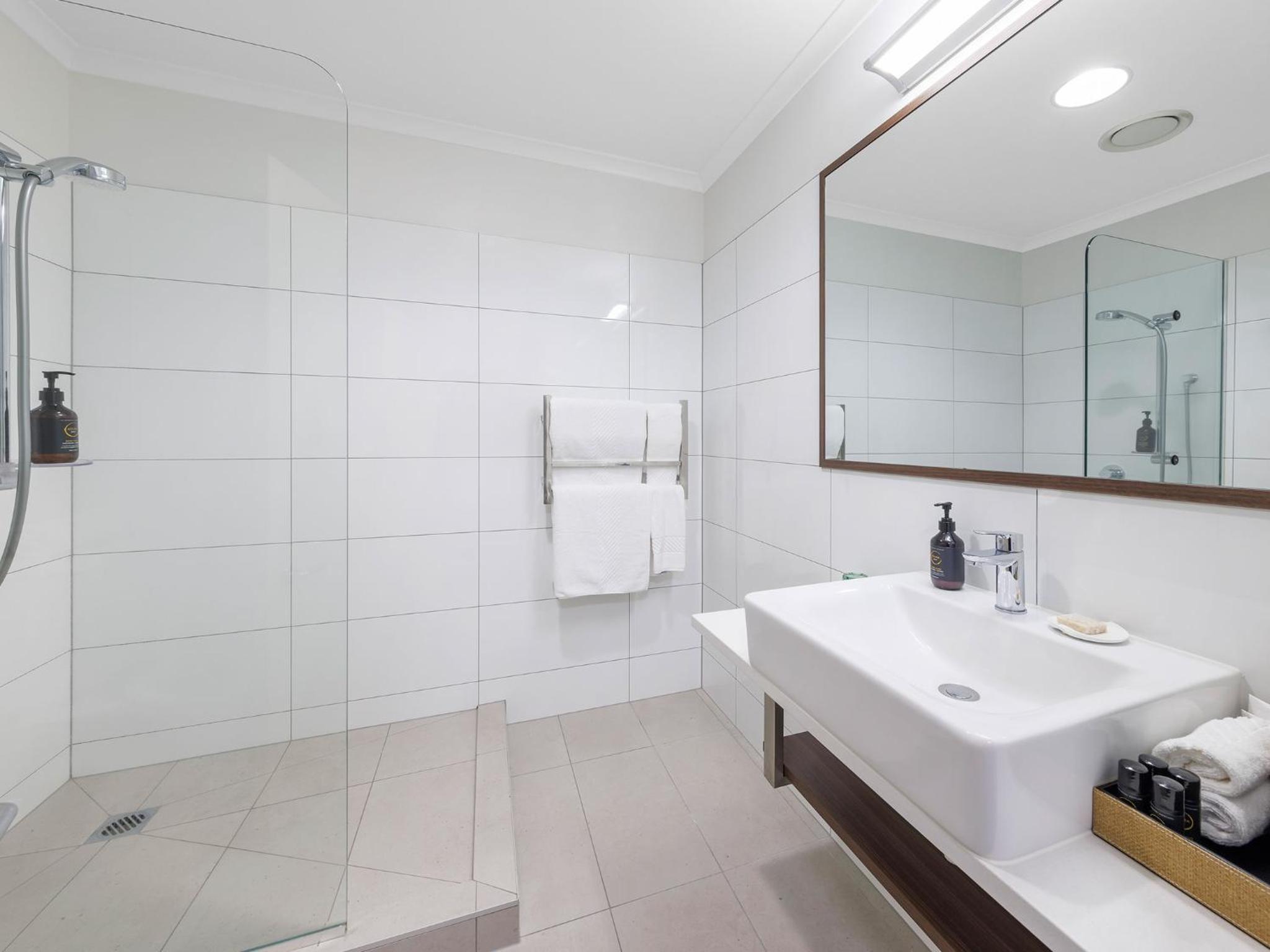 Executive King Room - Photo 2