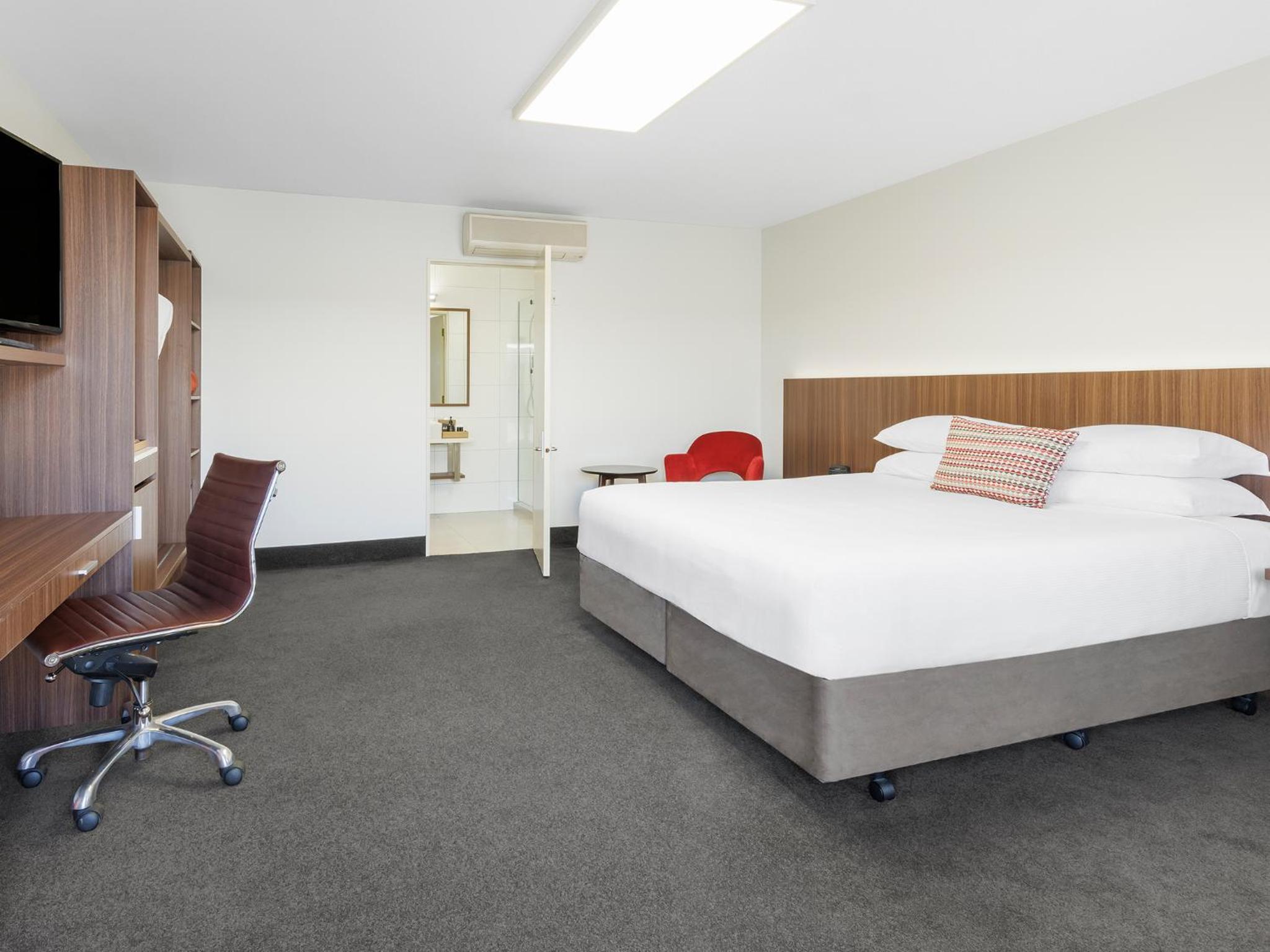 Superior King Room photo 3