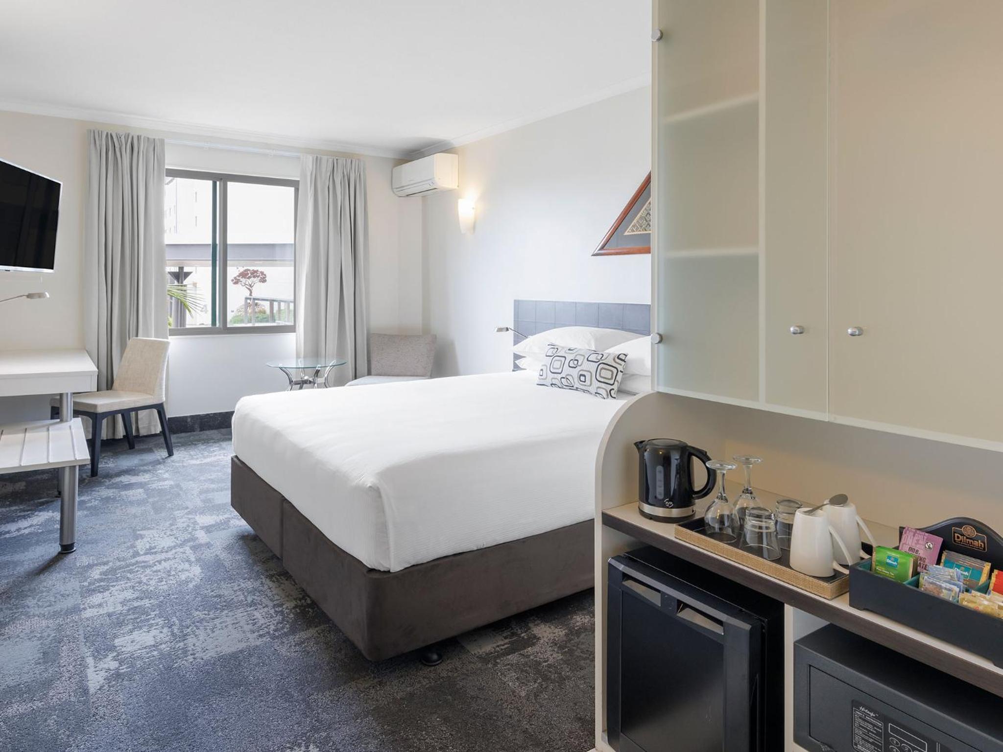 Superior King Room - Photo 4