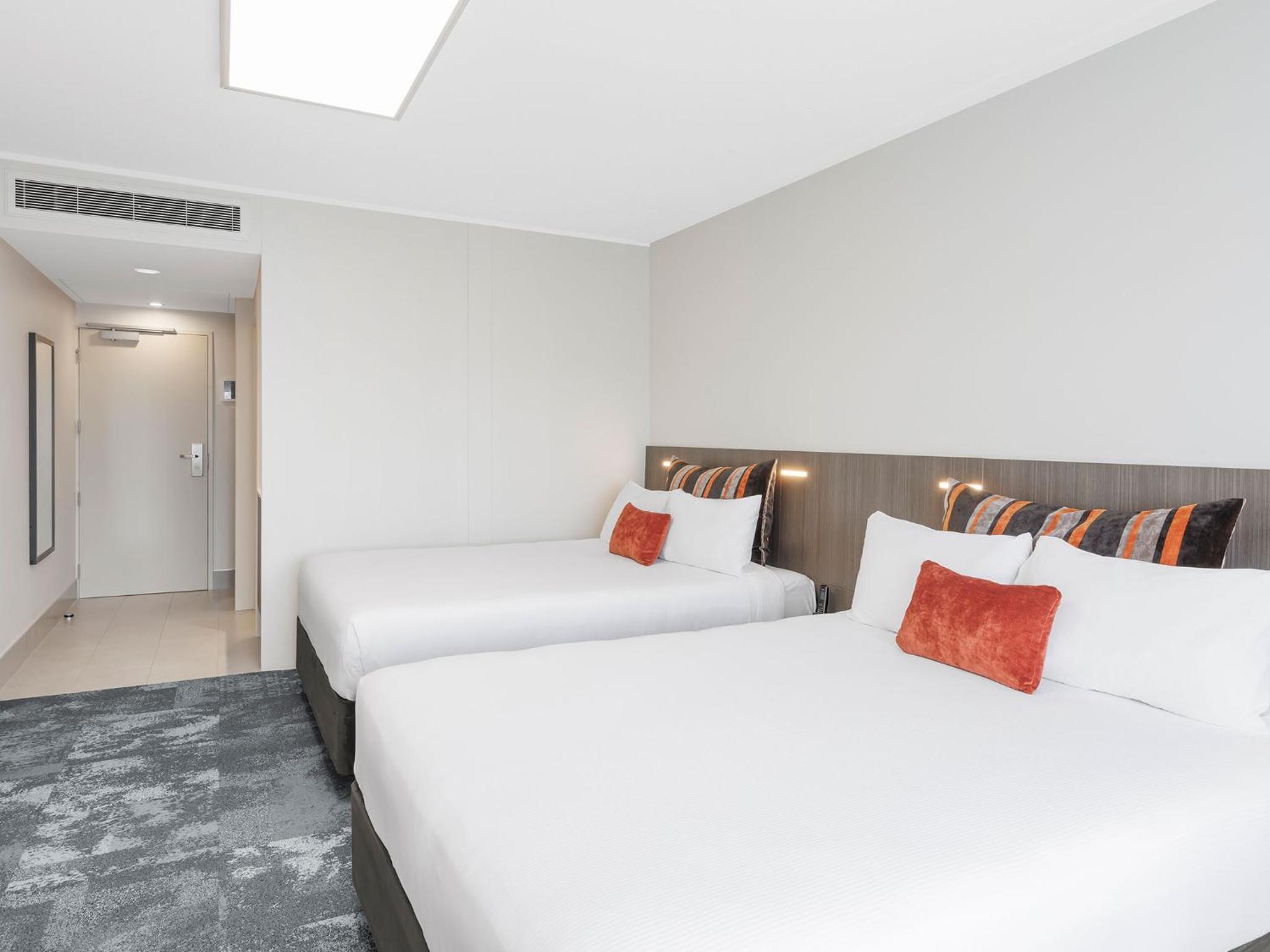 Deluxe Queen Room - Photo 1