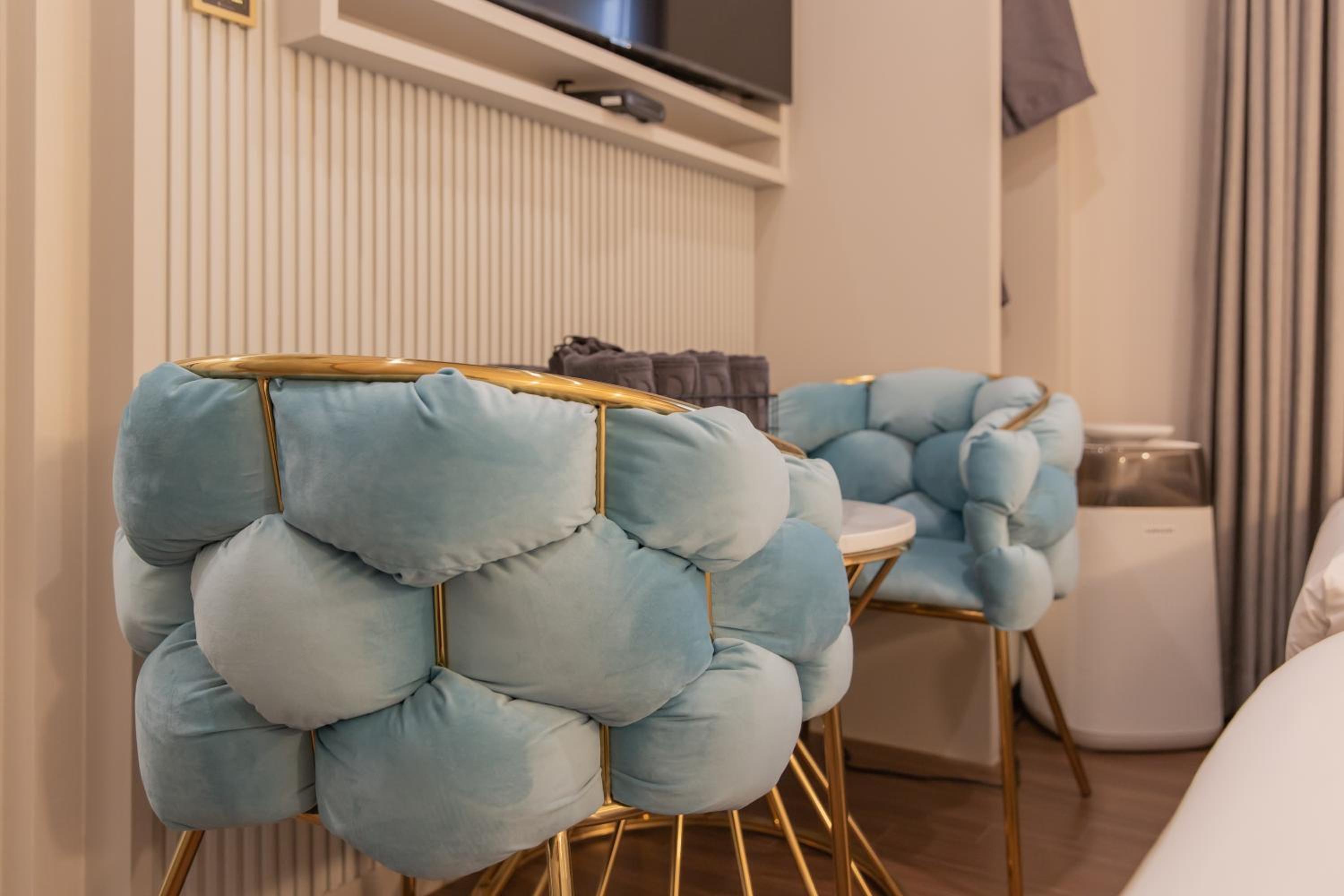 Standard Twin Room - Photo 4
