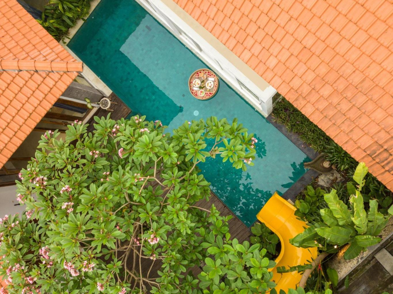 Royal Three Bedroom Villa with Private Pool & Waterslide photo 3