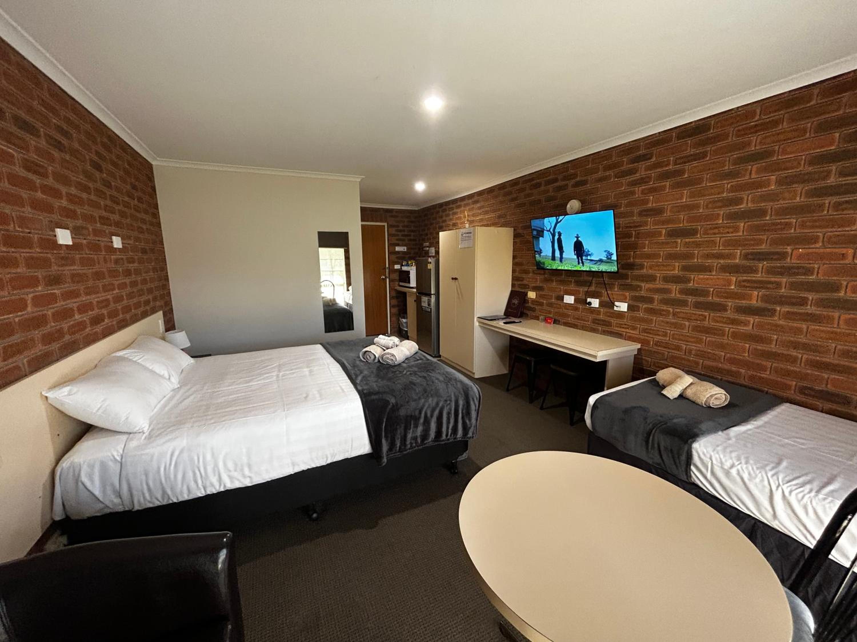 Deluxe Double or Twin Room photo 2