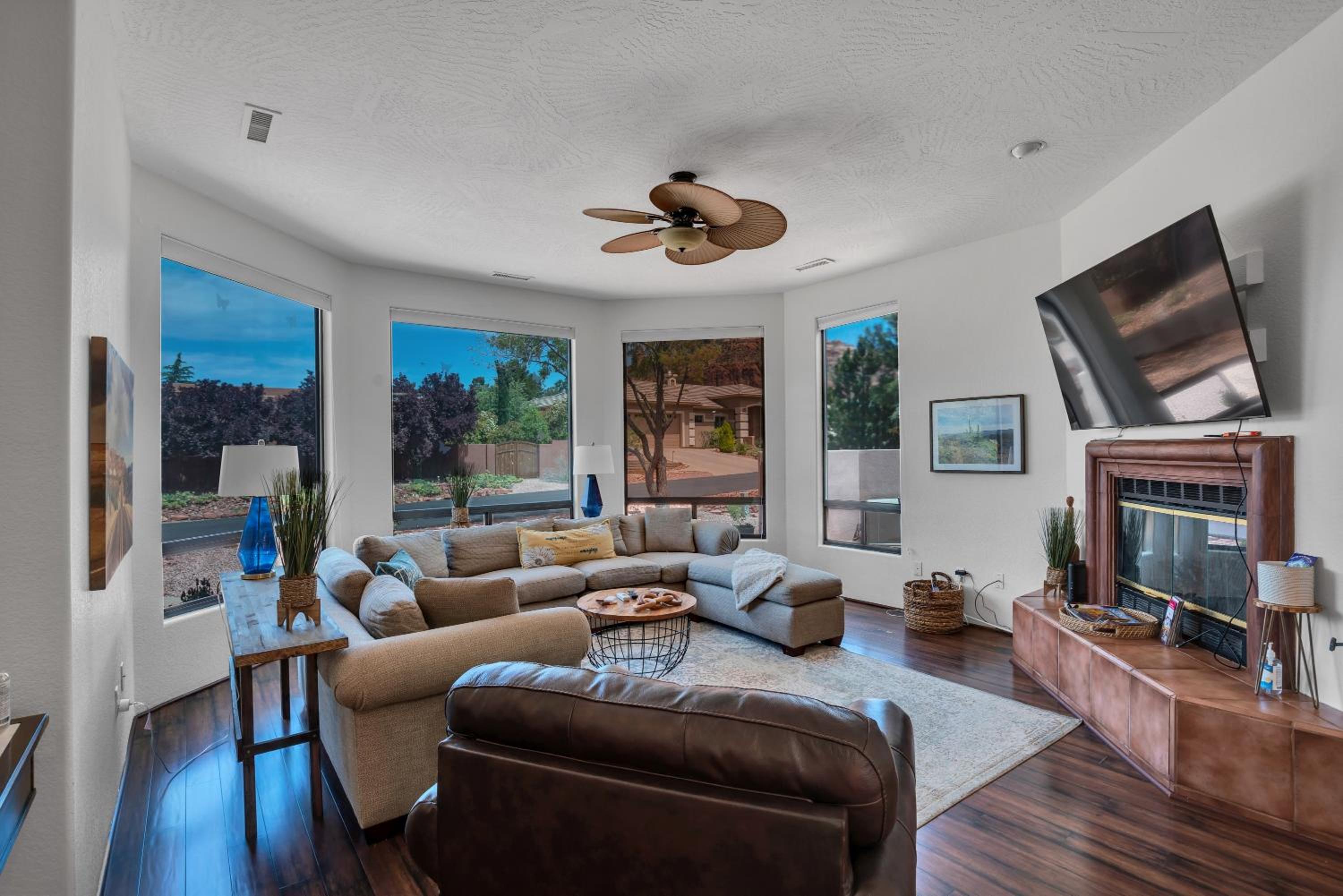 Three-Bedroom House photo 1